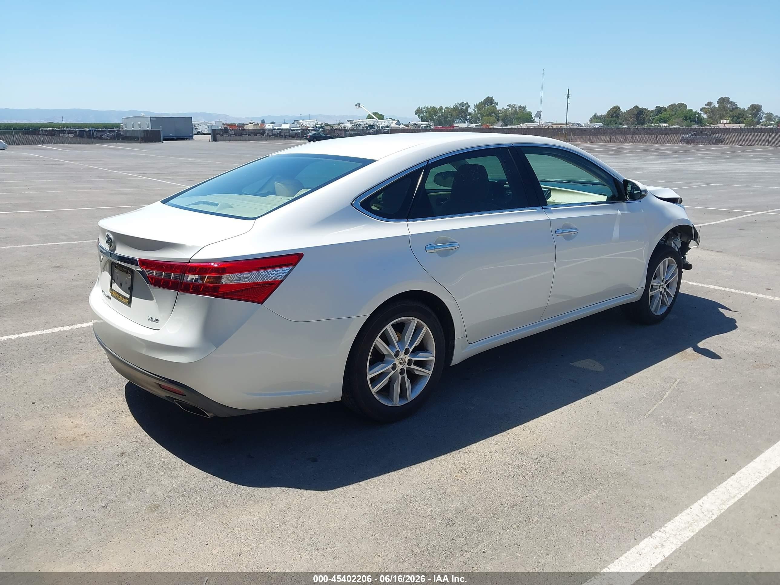 2014 Toyota Avalon Xle Белый vin: 4T1BK1EB7EU127889
