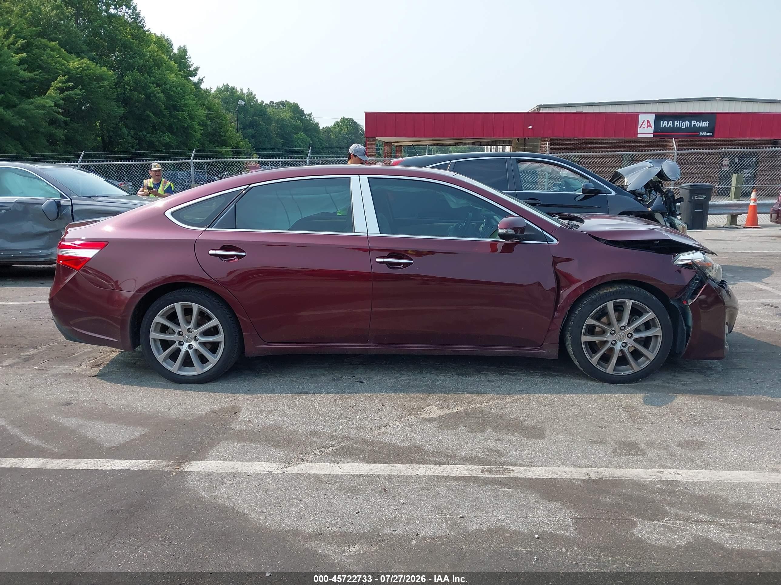 2014 Toyota Avalon Limited Burgundy vin: 4T1BK1EB7EU131568