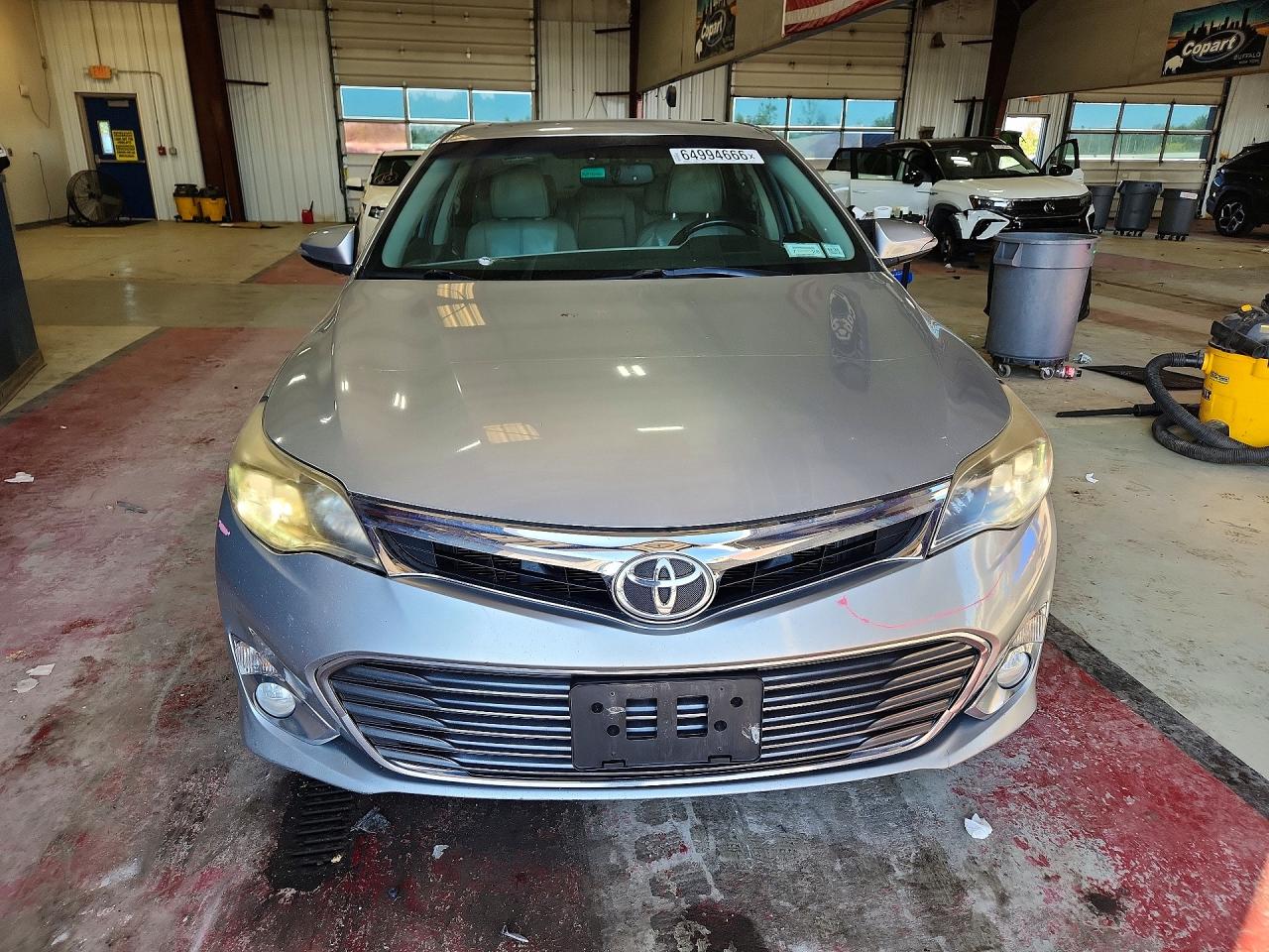 2015 Toyota Avalon Limited Silver vin: 4T1BK1EB7FU146198