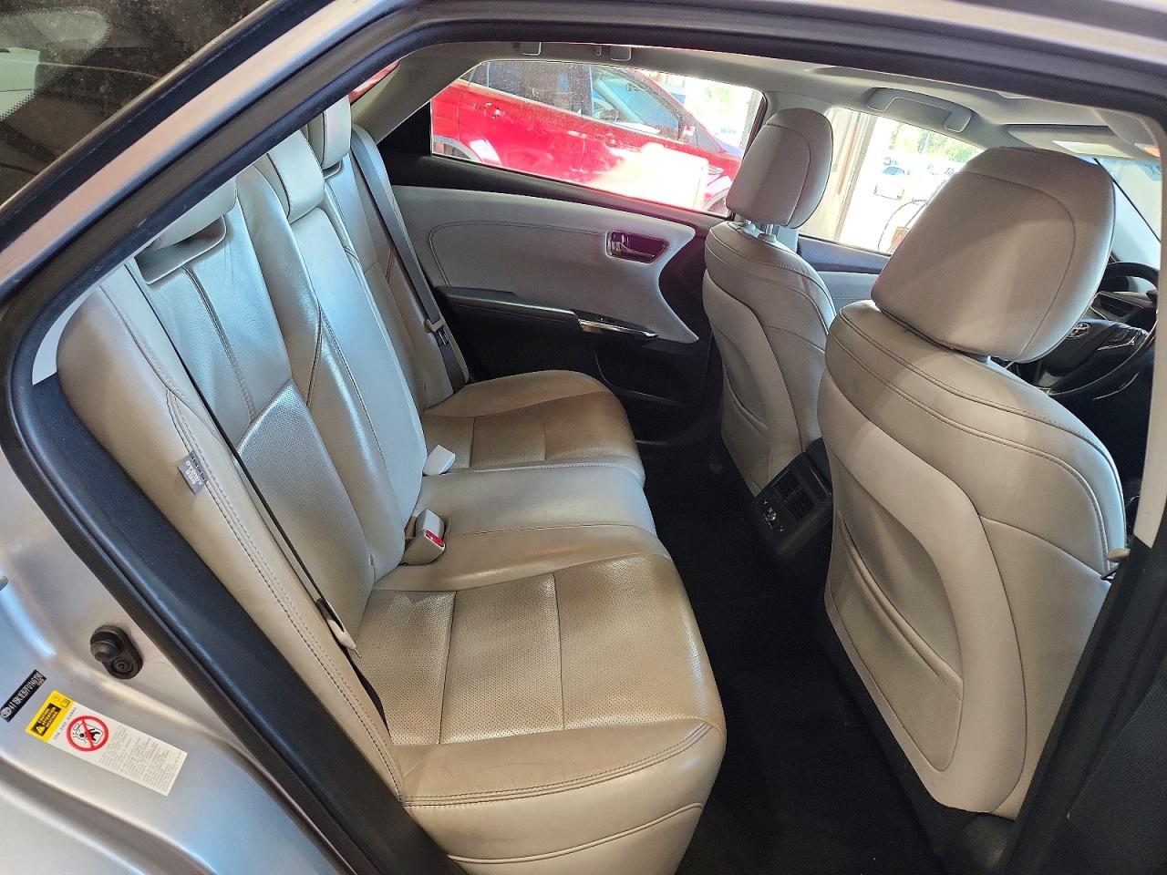 2015 Toyota Avalon Limited Silver vin: 4T1BK1EB7FU146198