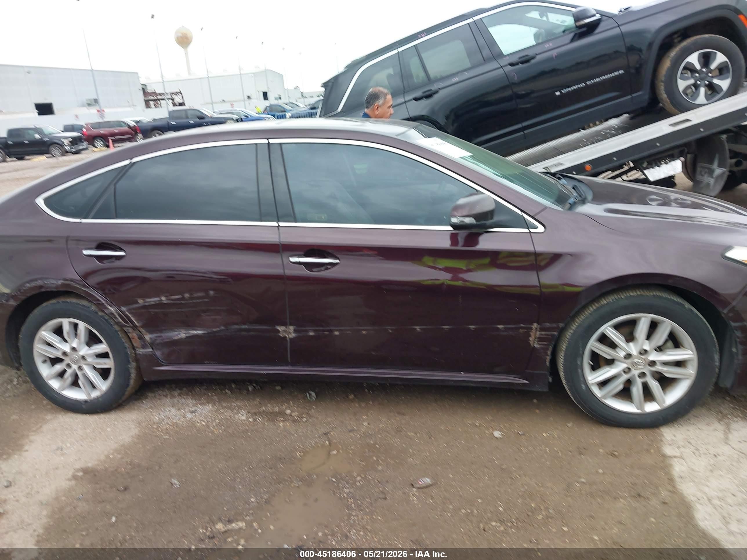 2015 Toyota Avalon Xle Premium Maroon vin: 4T1BK1EB7FU151465