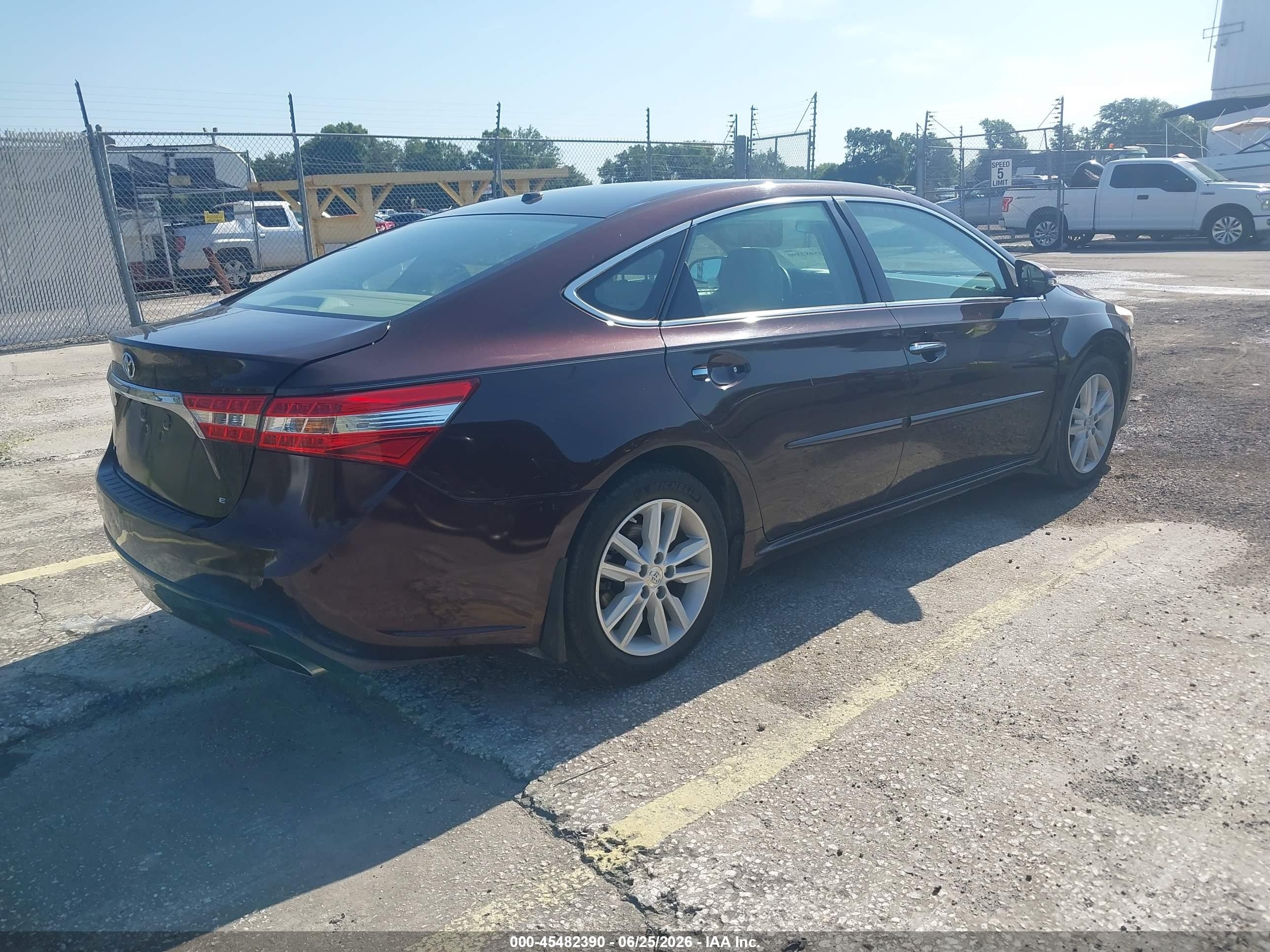 2015 Toyota Avalon Xle Burgundy vin: 4T1BK1EB7FU189309
