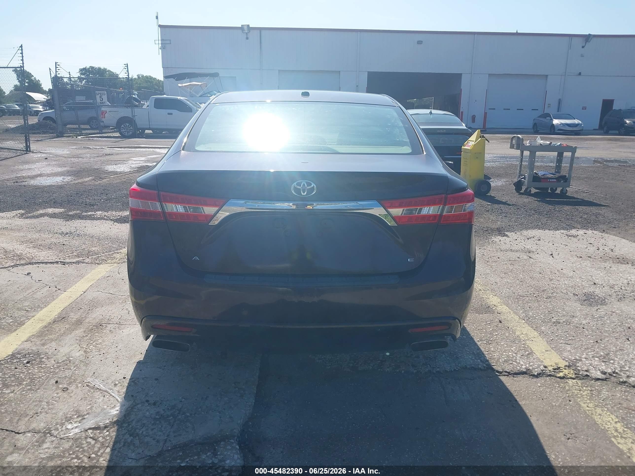 2015 Toyota Avalon Xle Burgundy vin: 4T1BK1EB7FU189309