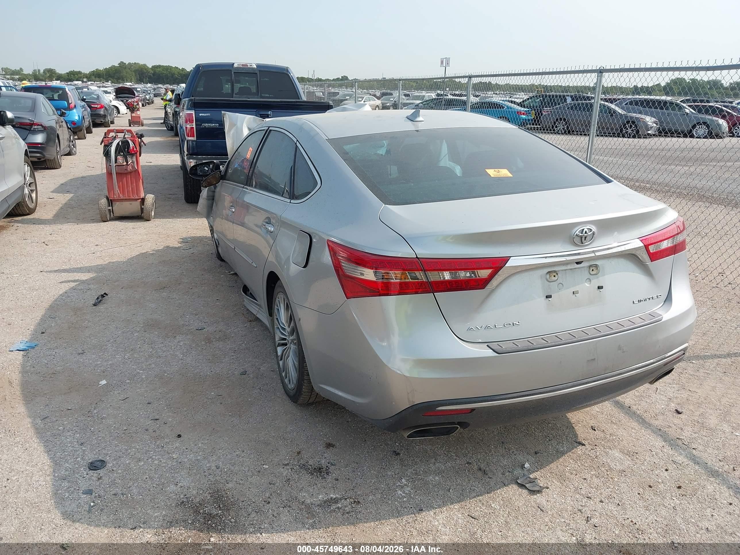 2016 Toyota Avalon Limited Серебряный vin: 4T1BK1EB7GU224786