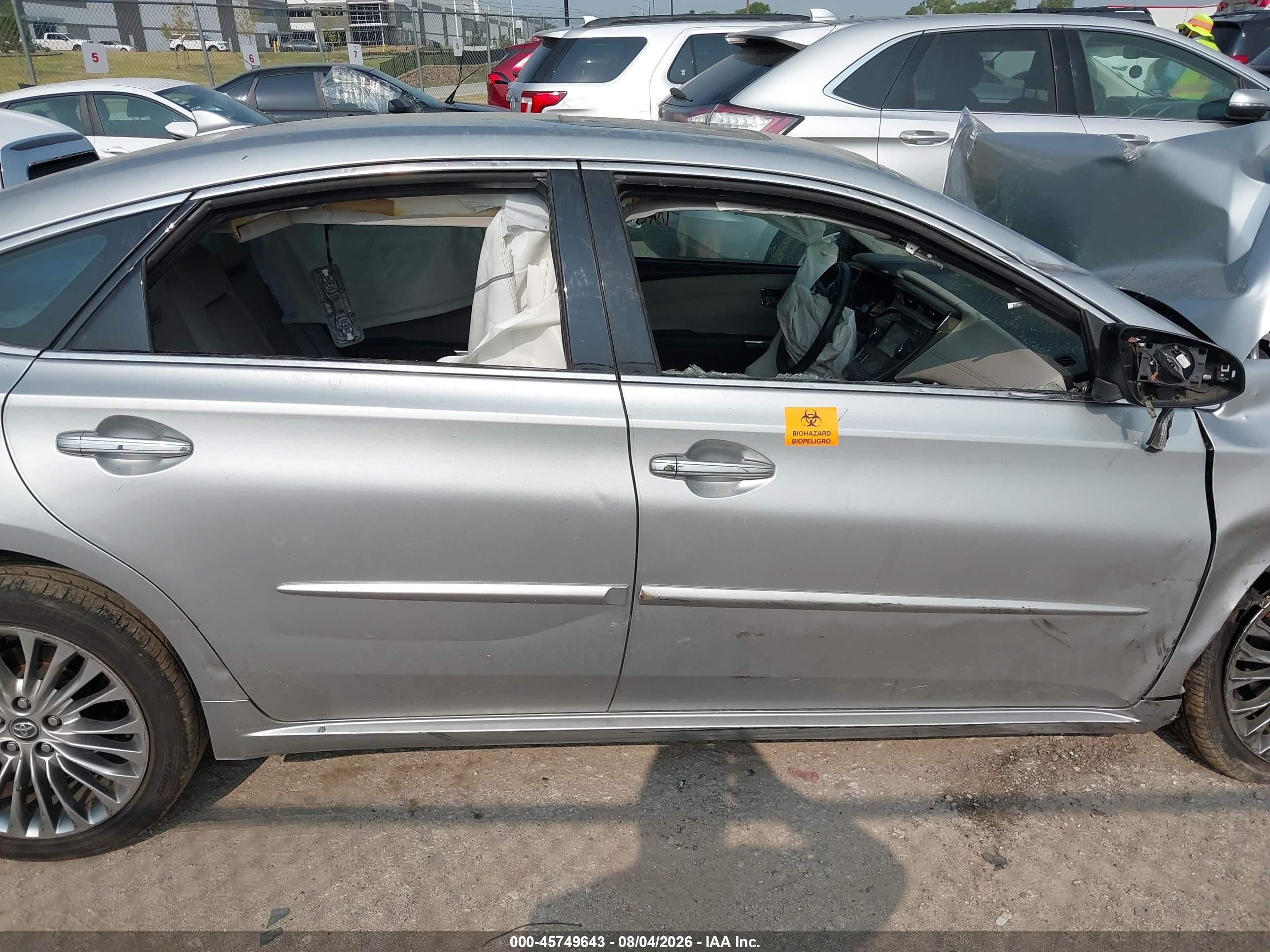 2016 Toyota Avalon Limited Серебряный vin: 4T1BK1EB7GU224786