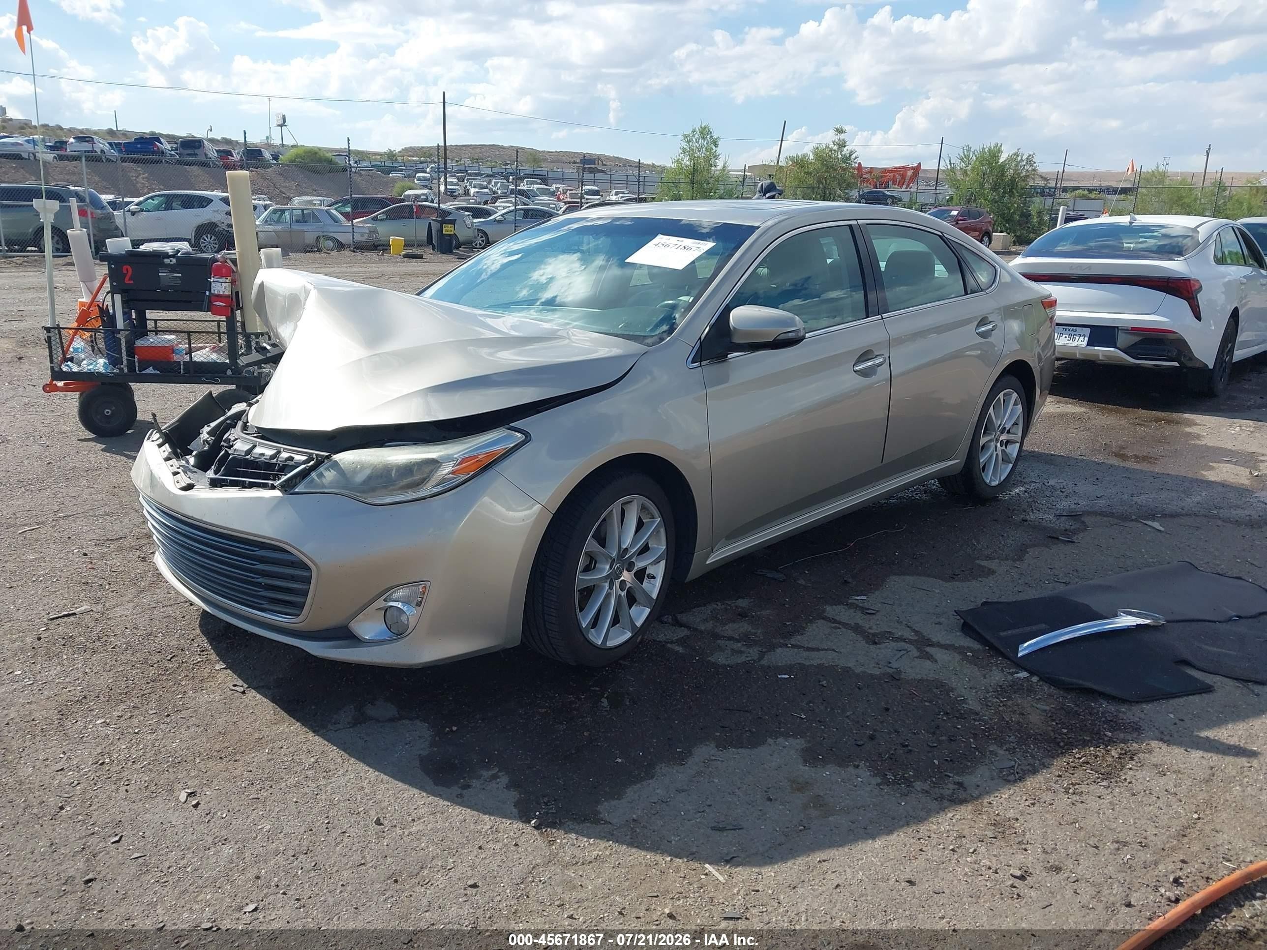 2013 Toyota Avalon Limited Champagne vin: 4T1BK1EB8DU046849