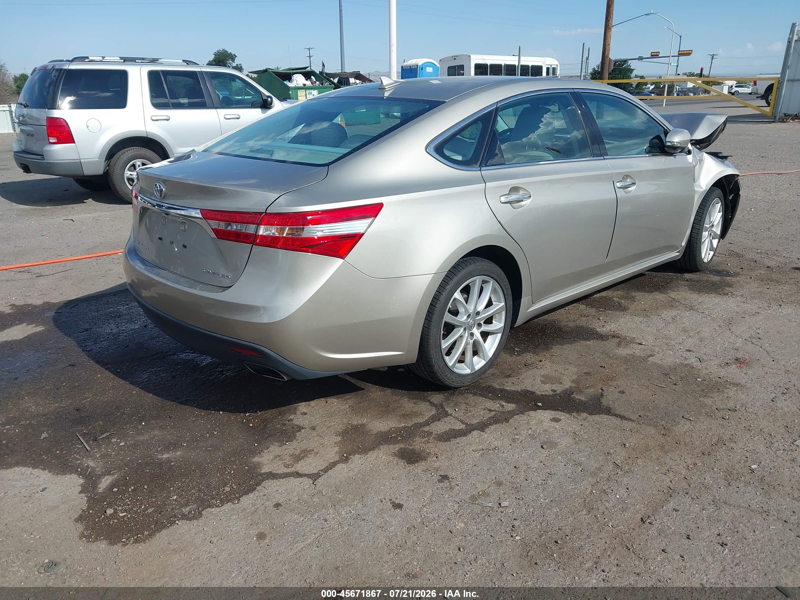 2013 Toyota Avalon Limited Champagne vin: 4T1BK1EB8DU046849