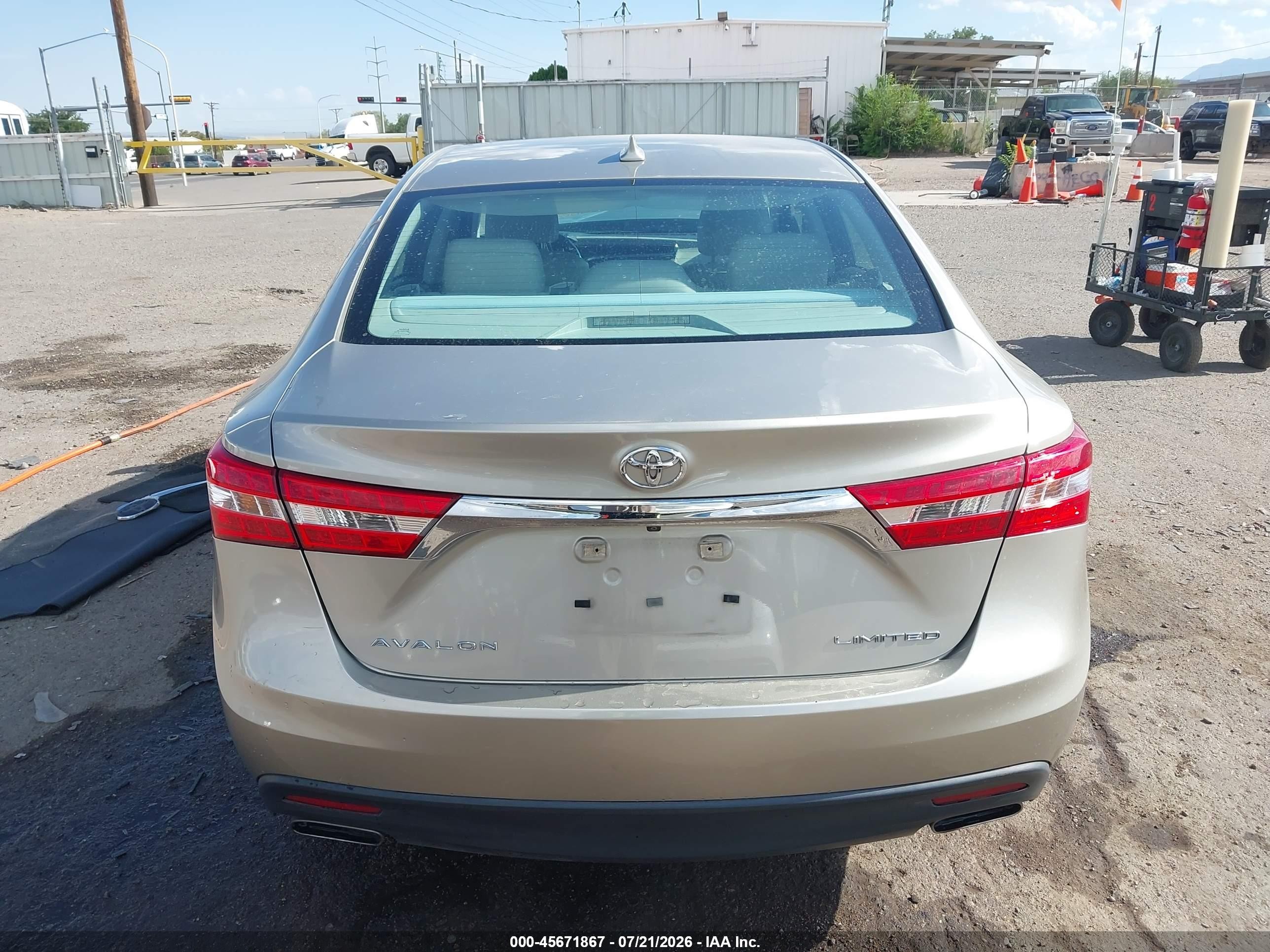 2013 Toyota Avalon Limited Champagne vin: 4T1BK1EB8DU046849