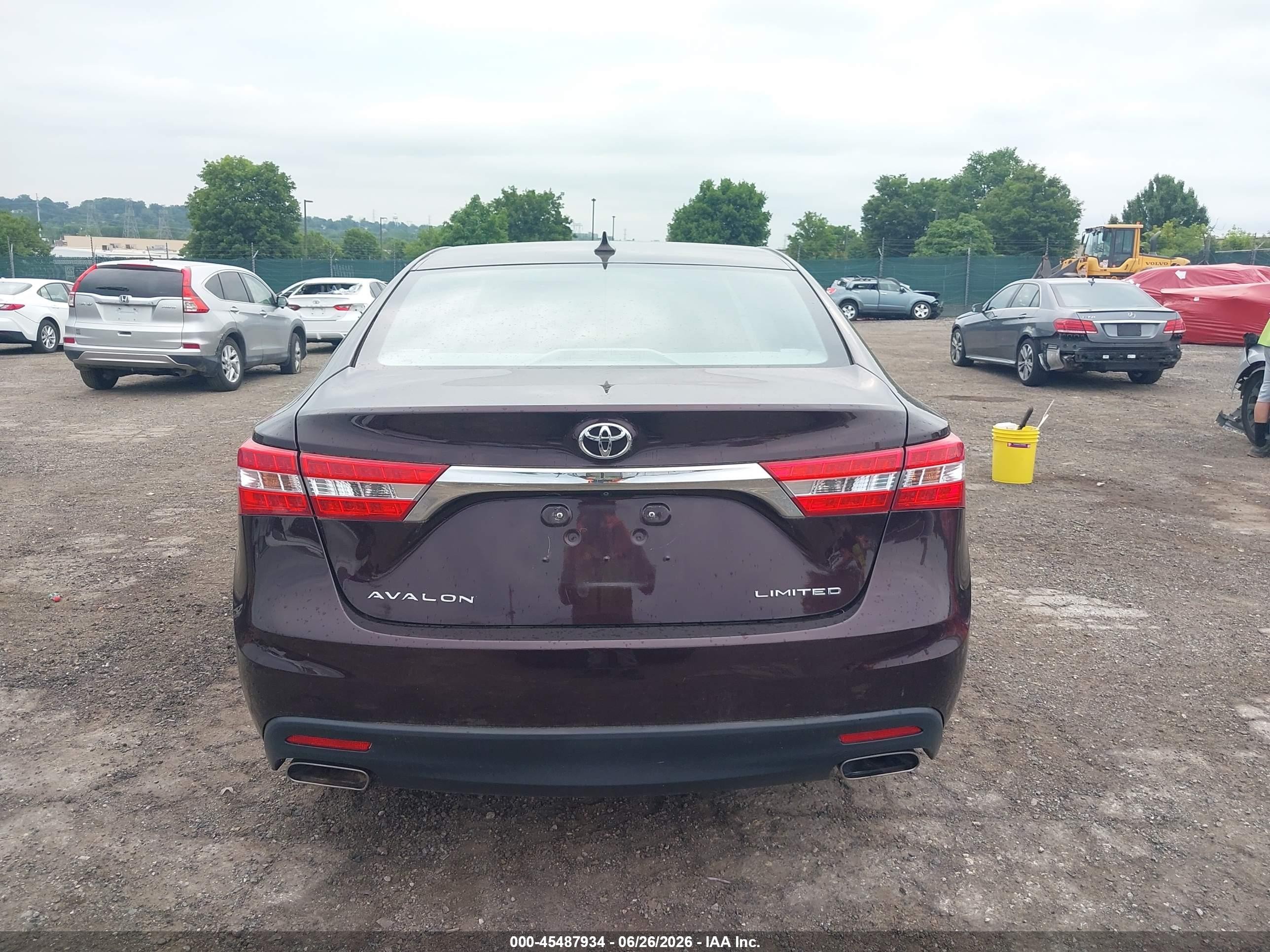 2013 Toyota Avalon Limited Maroon vin: 4T1BK1EB8DU057365