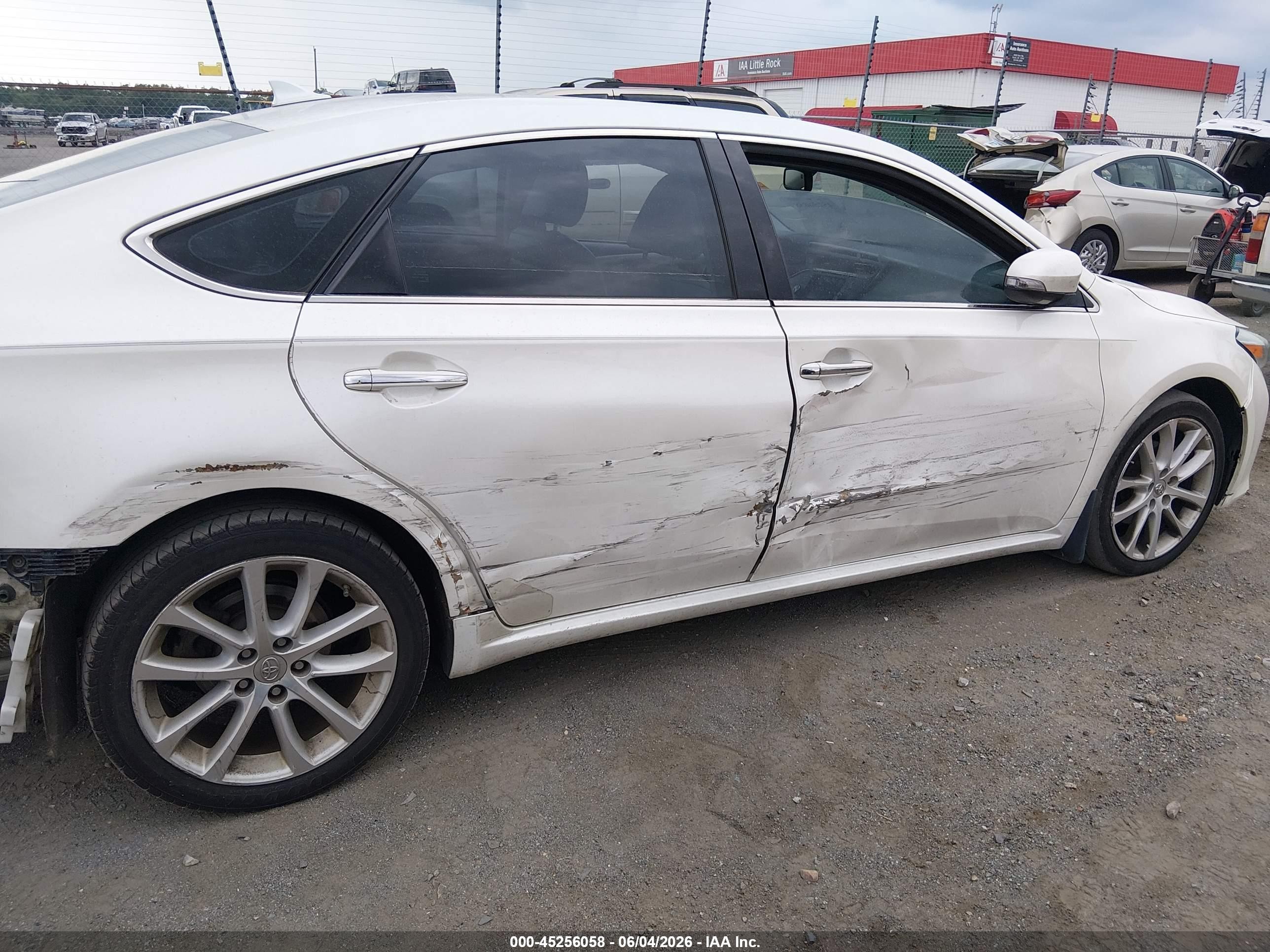 2013 Toyota Avalon Limited White vin: 4T1BK1EB8DU060900
