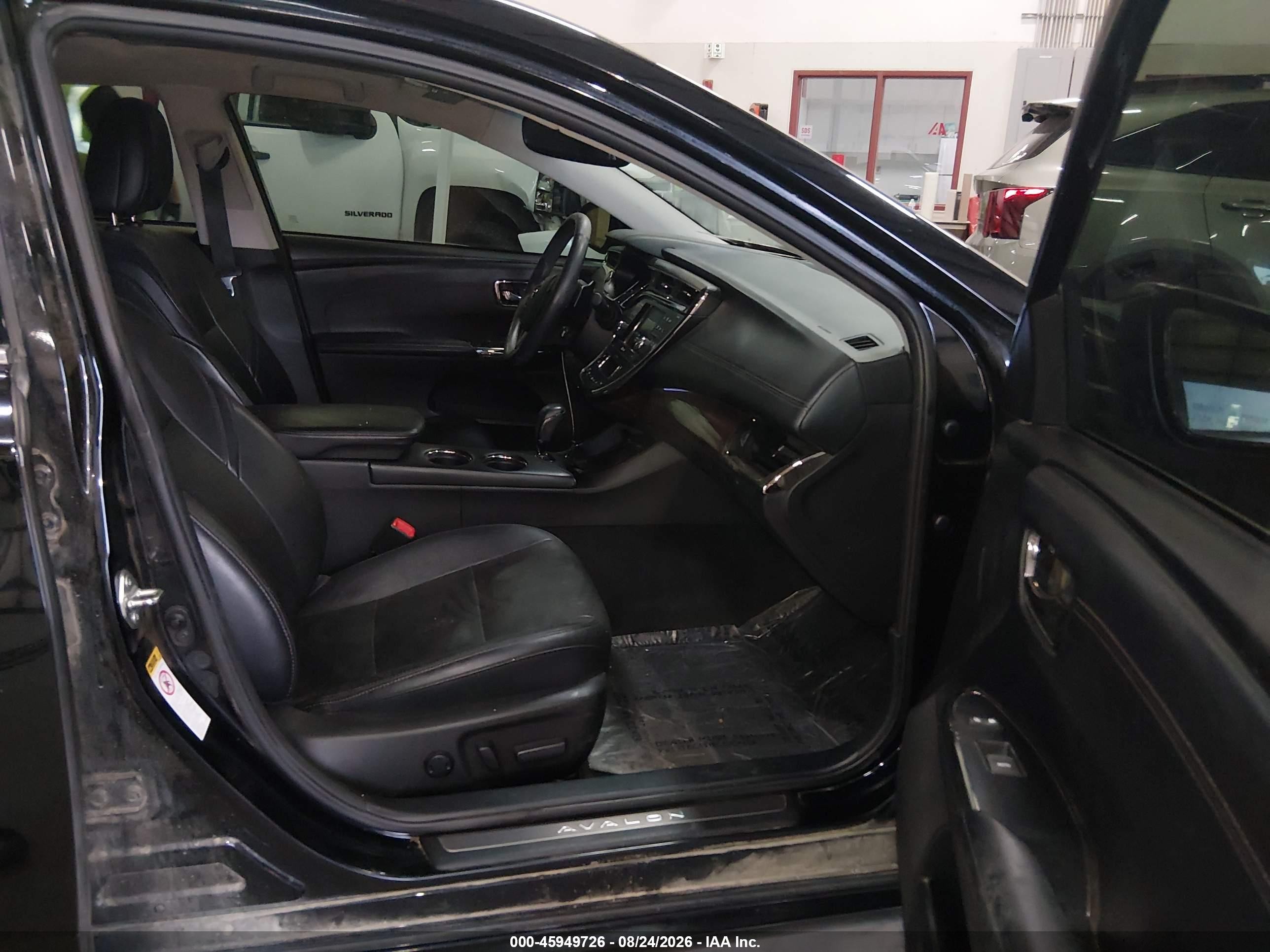 2014 Toyota Avalon Limited vin: 4T1BK1EB8EU123690