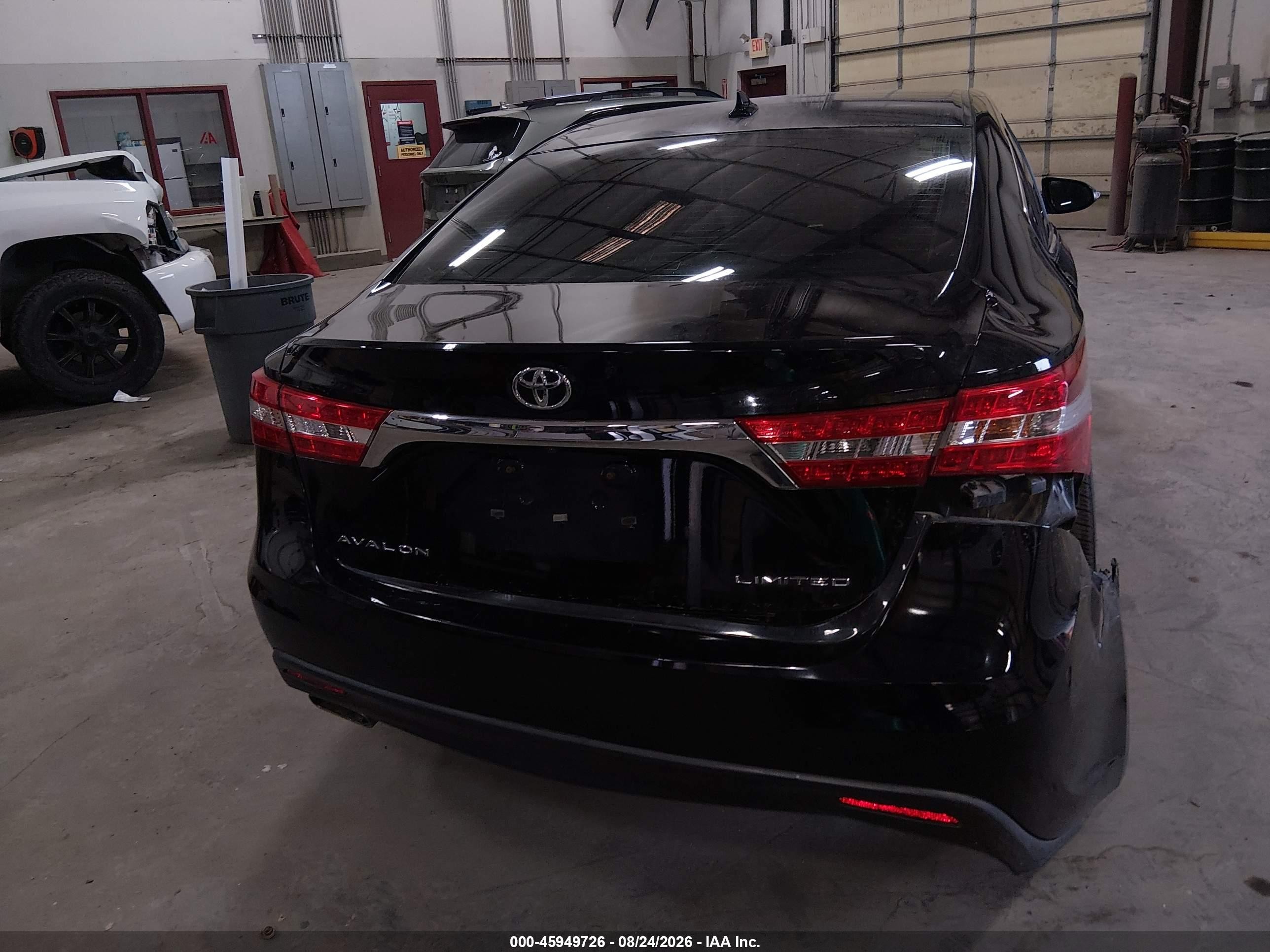 2014 Toyota Avalon Limited vin: 4T1BK1EB8EU123690