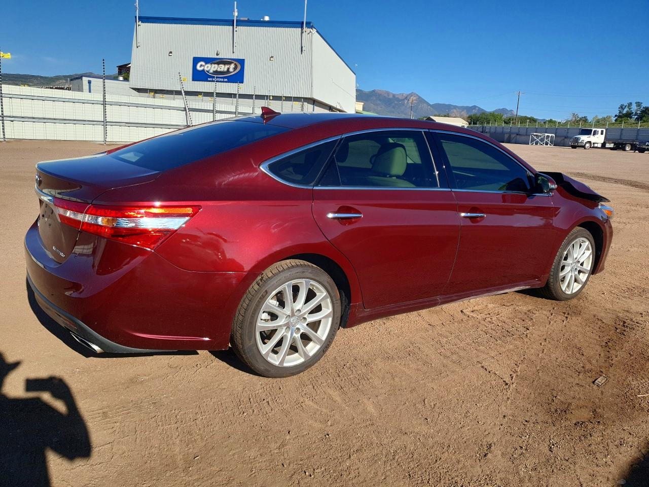 2015 Toyota Avalon Limited Burgundy vin: 4T1BK1EB8FU184667