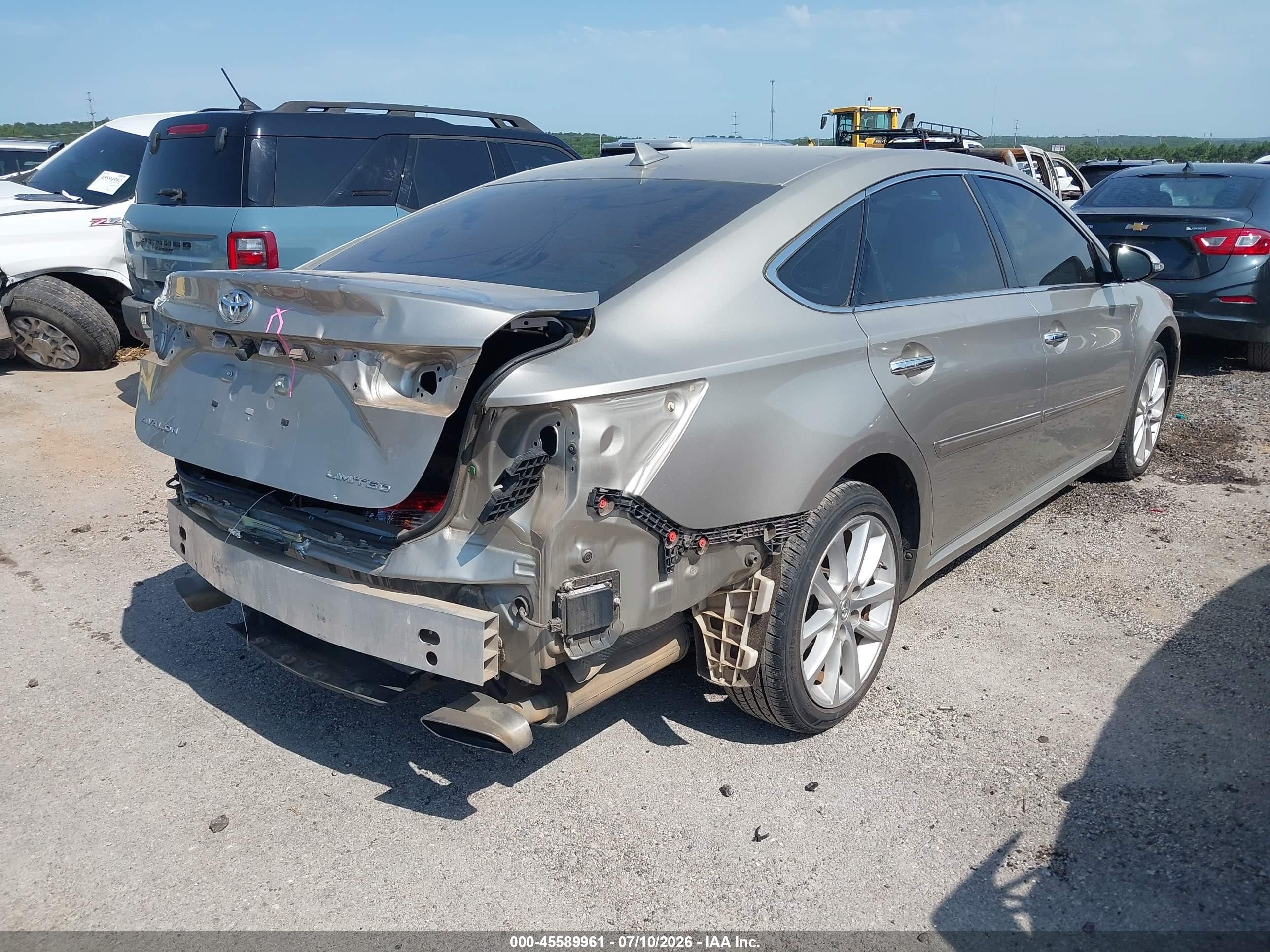 2015 Toyota Avalon Limited Gold vin: 4T1BK1EB8FU185575