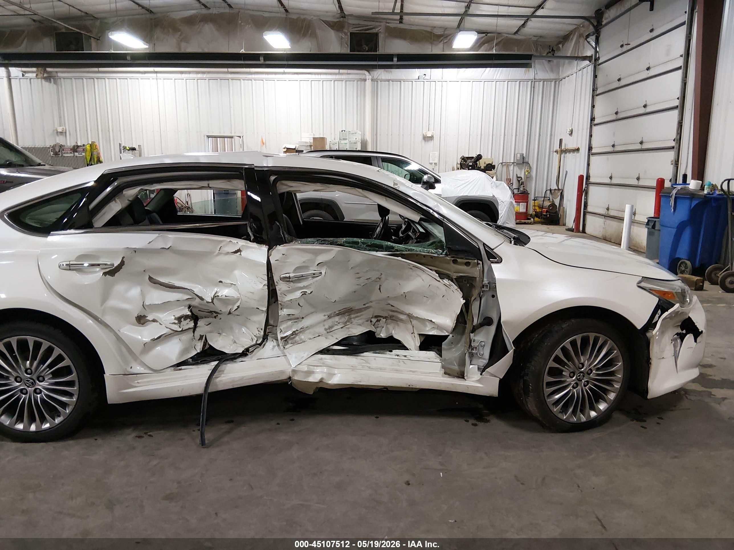 2016 Toyota Avalon Limited Белый vin: 4T1BK1EB8GU199560