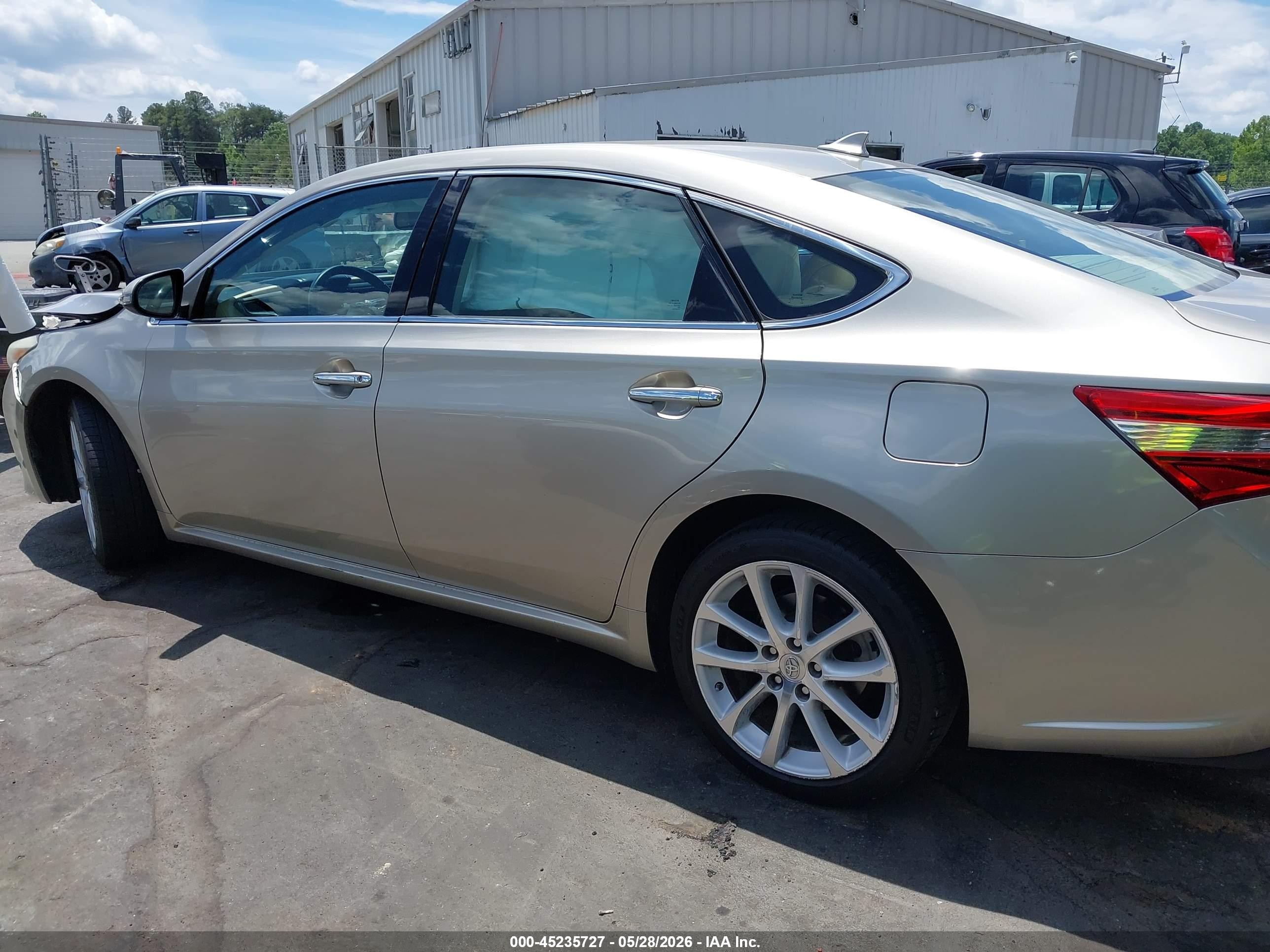 2013 Toyota Avalon Limited Gold vin: 4T1BK1EB9DU030238