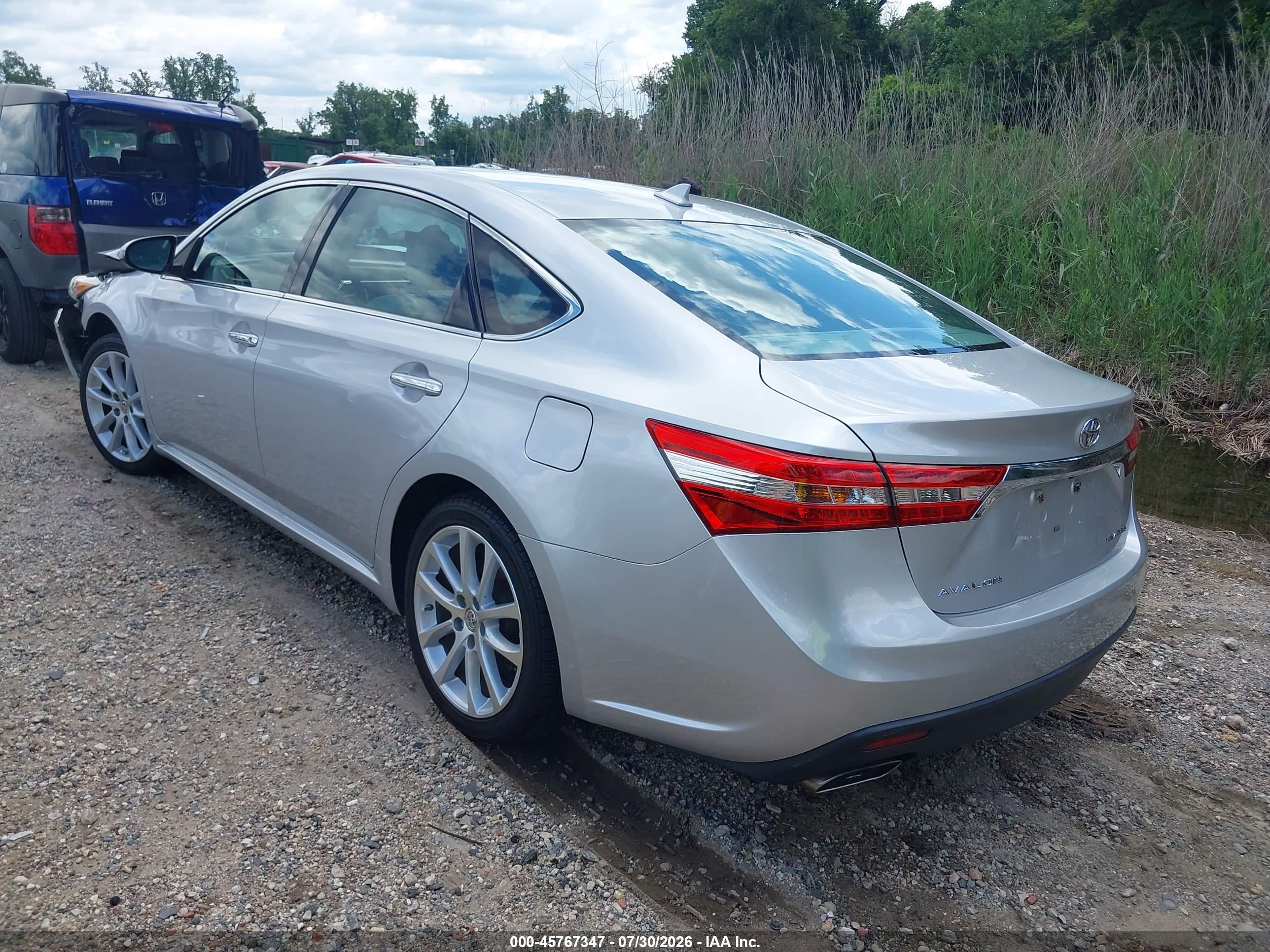 2013 Toyota Avalon Limited Серебряный vin: 4T1BK1EB9DU044379