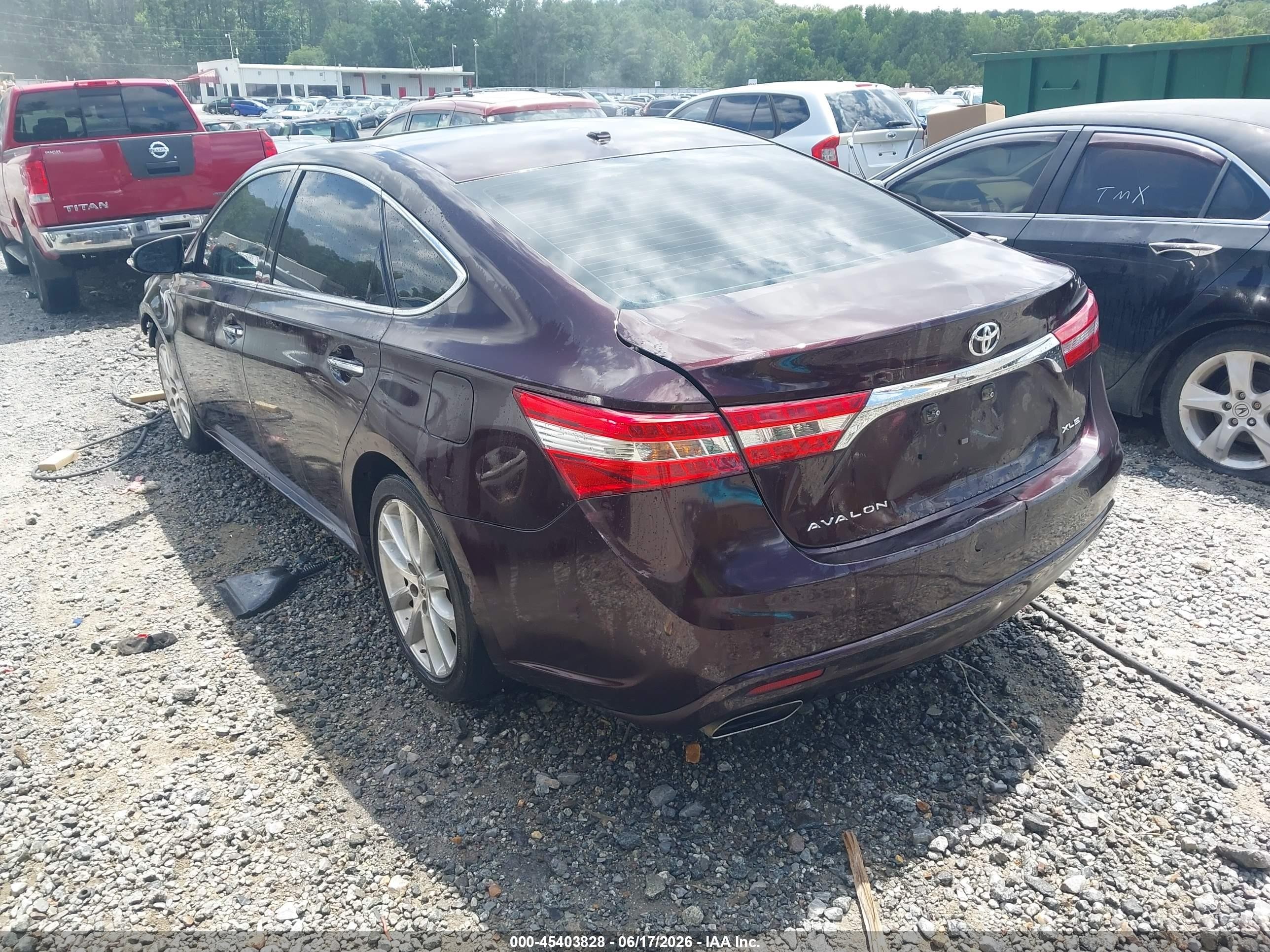 2013 Toyota Avalon   Burgundy vin: 4T1BK1EB9DU048447