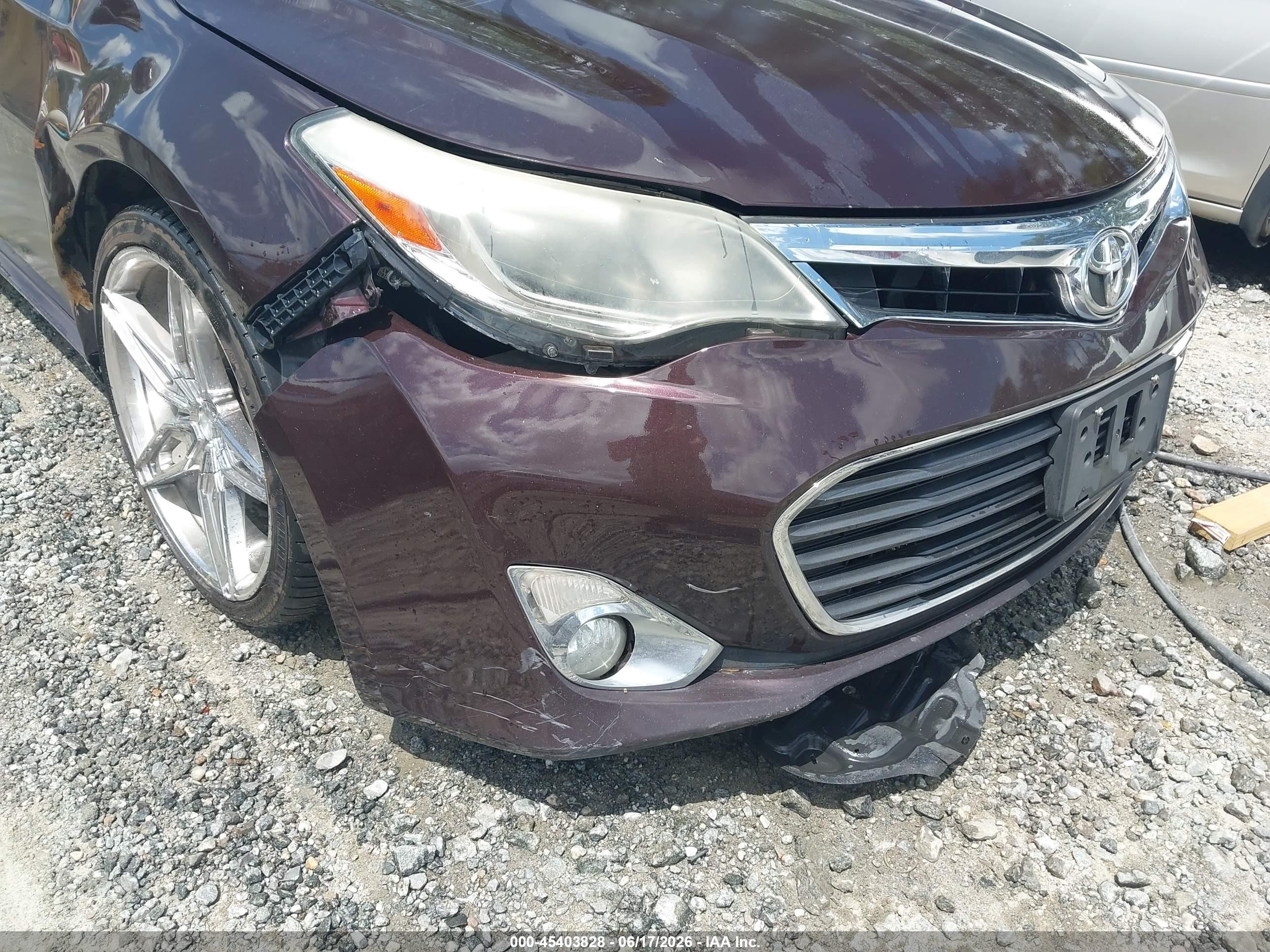 2013 Toyota Avalon   Burgundy vin: 4T1BK1EB9DU048447