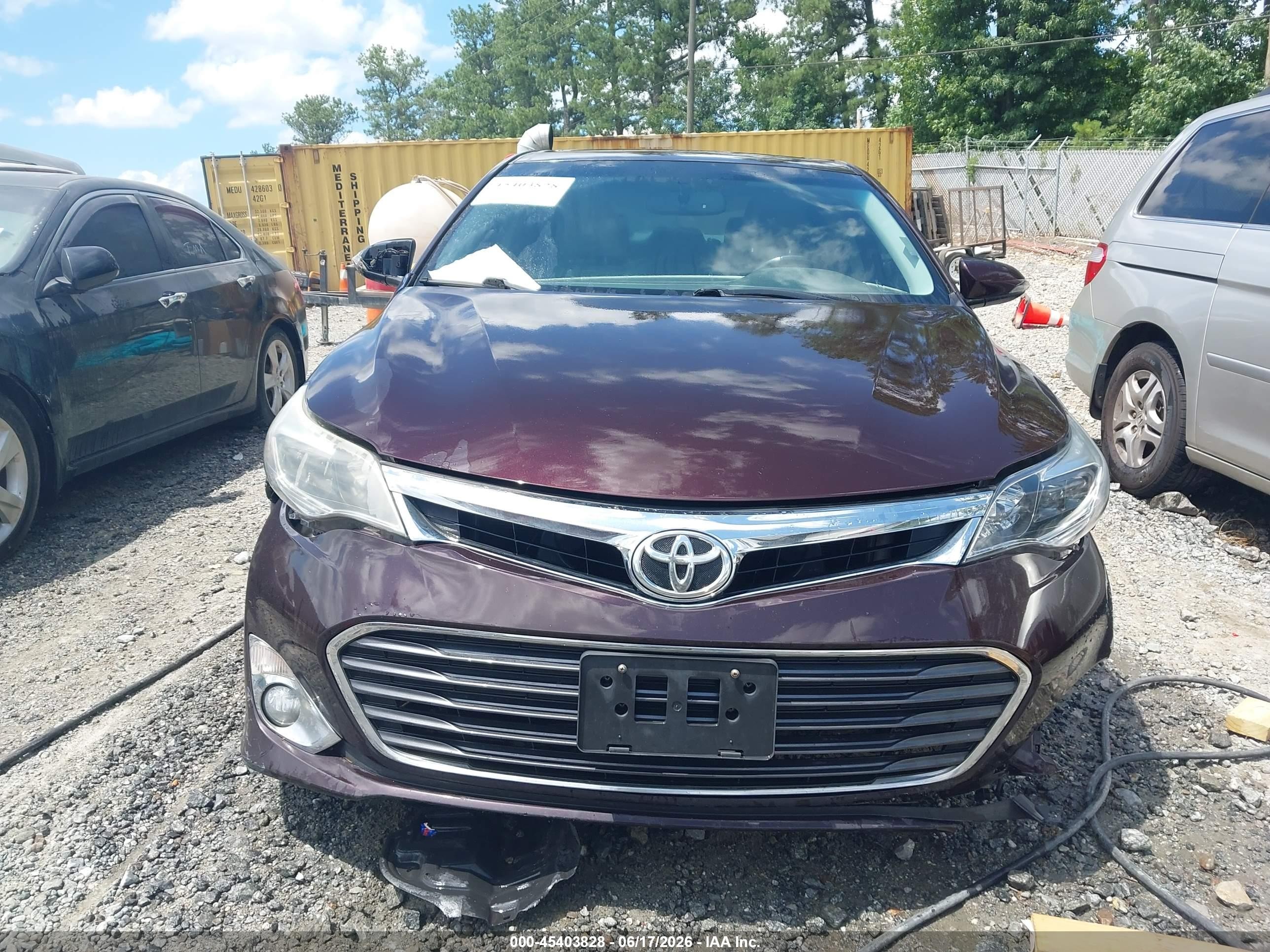 2013 Toyota Avalon   Burgundy vin: 4T1BK1EB9DU048447