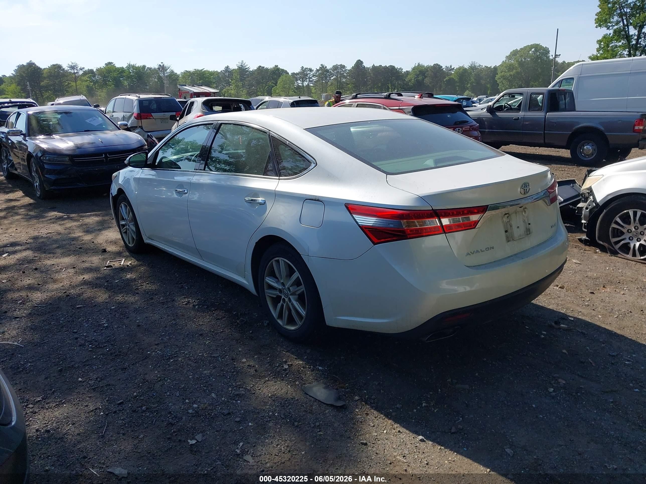 2014 Toyota Avalon Xle Premium White vin: 4T1BK1EB9EU089498