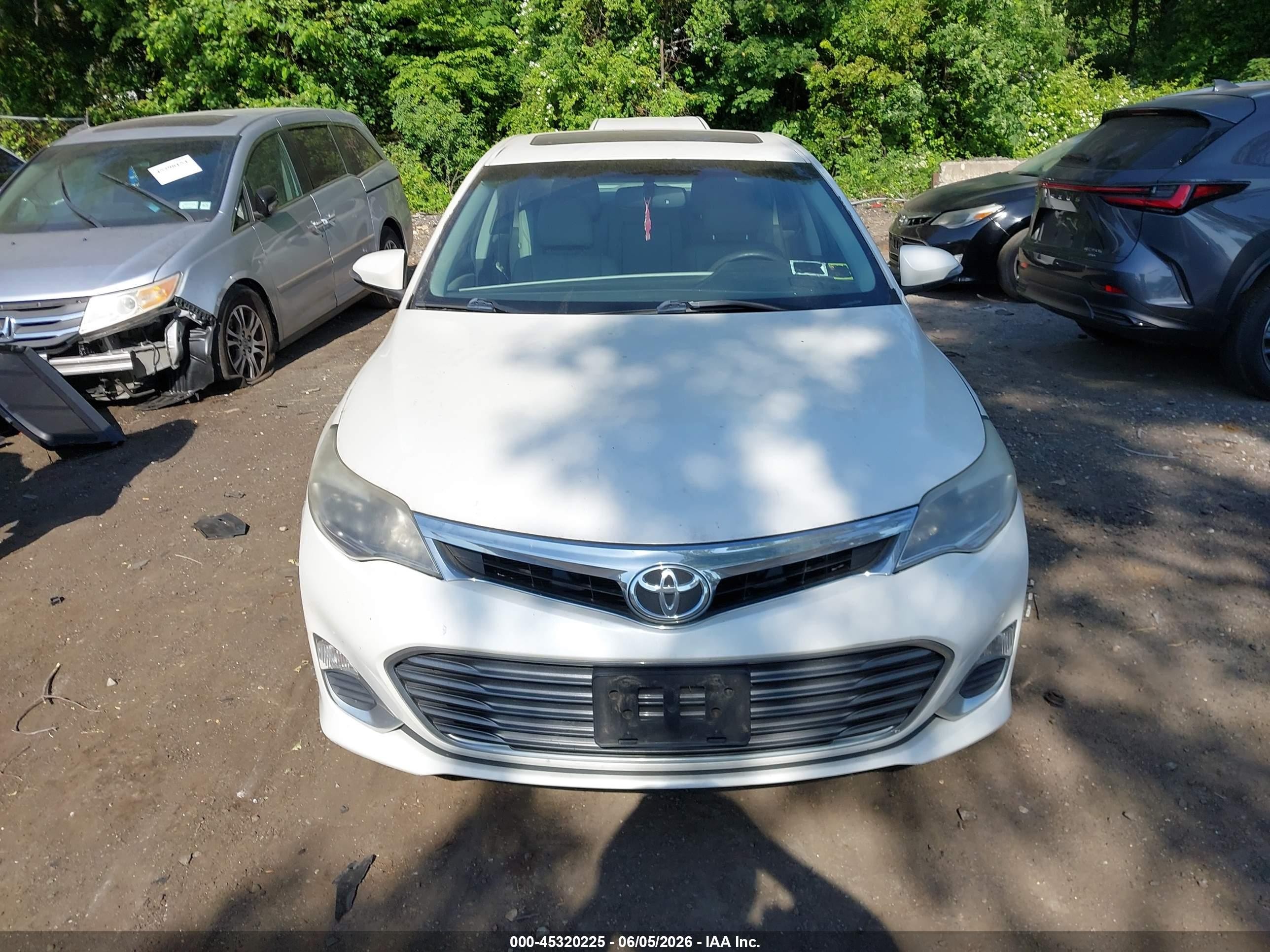 2014 Toyota Avalon Xle Premium White vin: 4T1BK1EB9EU089498