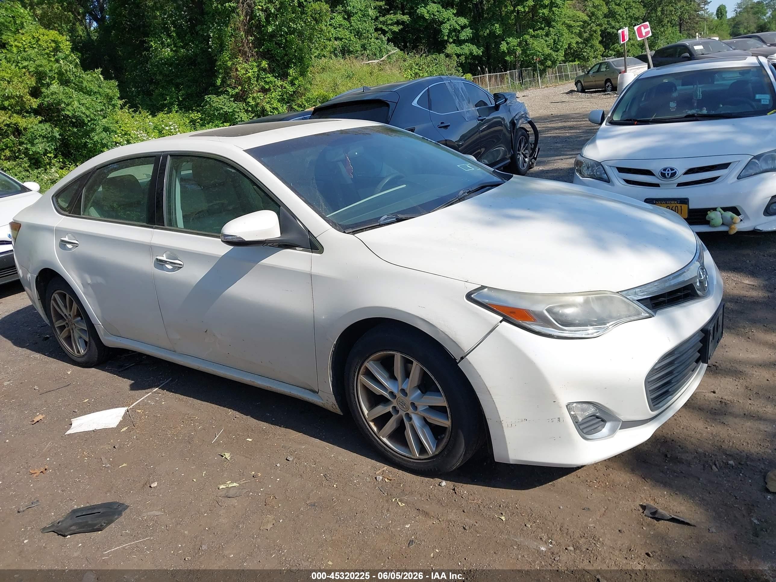 2014 Toyota Avalon Xle Premium White vin: 4T1BK1EB9EU089498