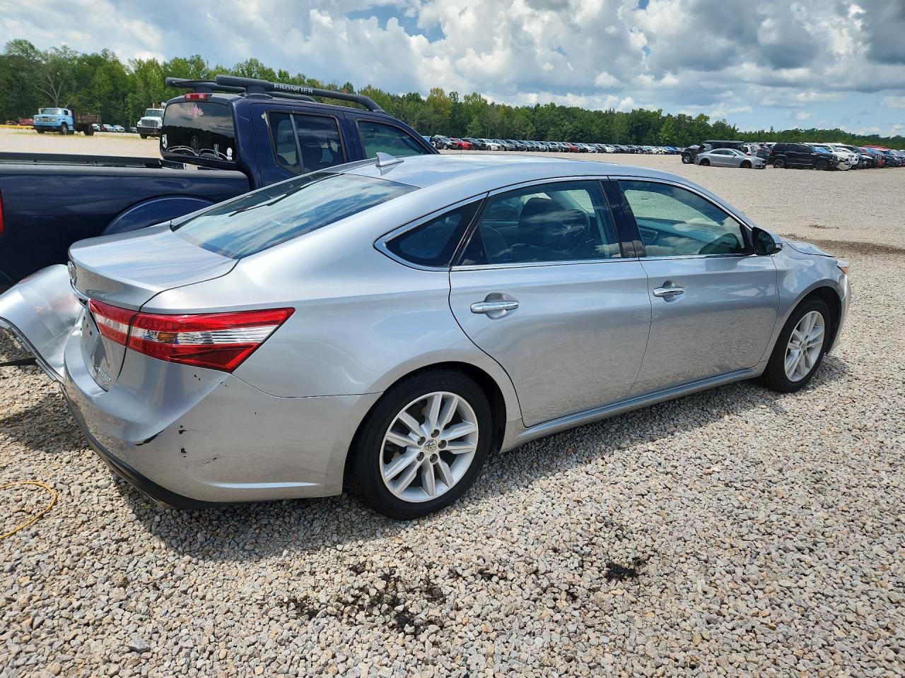 2015 Toyota Avalon Limited Silver vin: 4T1BK1EB9FU158482