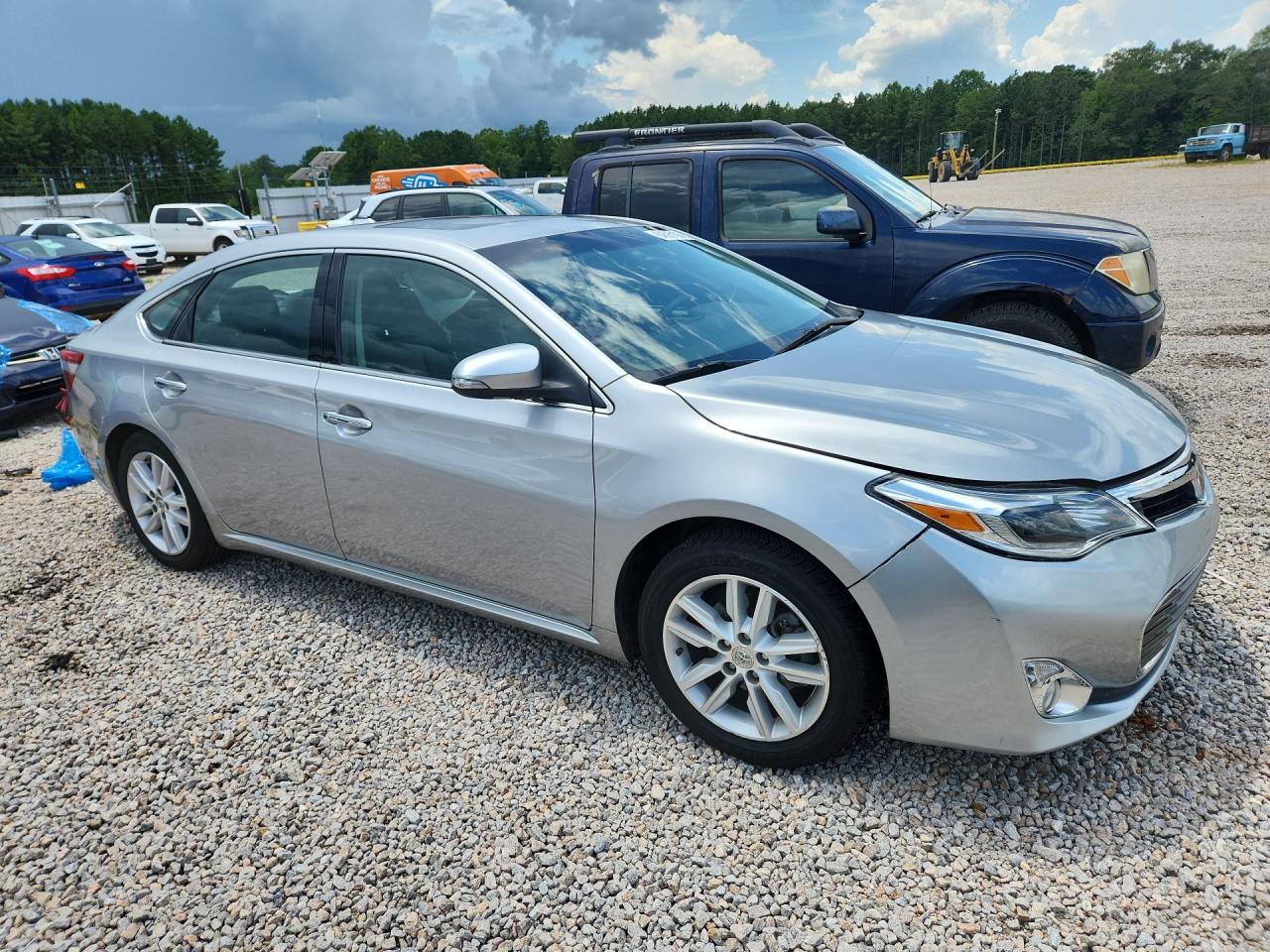2015 Toyota Avalon Limited Silver vin: 4T1BK1EB9FU158482