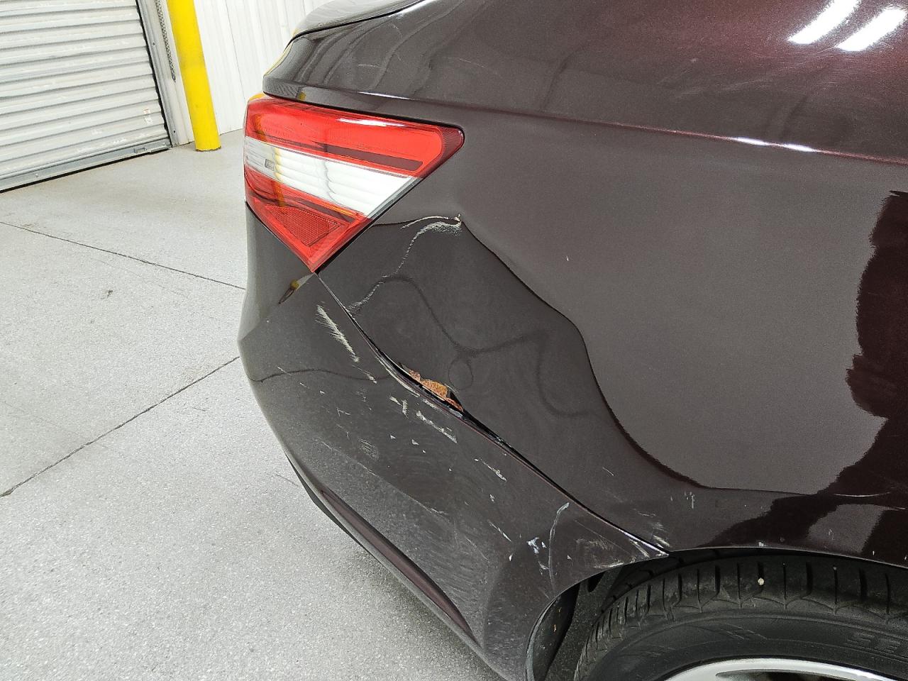 2015 Toyota Avalon Limited Maroon vin: 4T1BK1EB9FU160281 Damage: Right Qtr Panel, Previous Repair, Substandard Repair