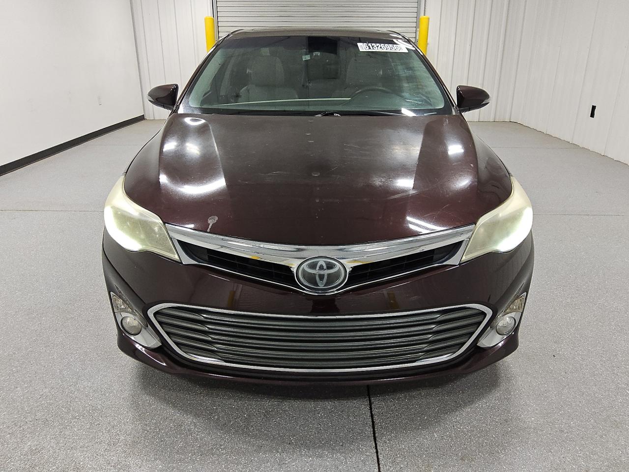 2015 Toyota Avalon Limited Maroon vin: 4T1BK1EB9FU160281 Damage: Left Head Lamp, Faded, Acceptable