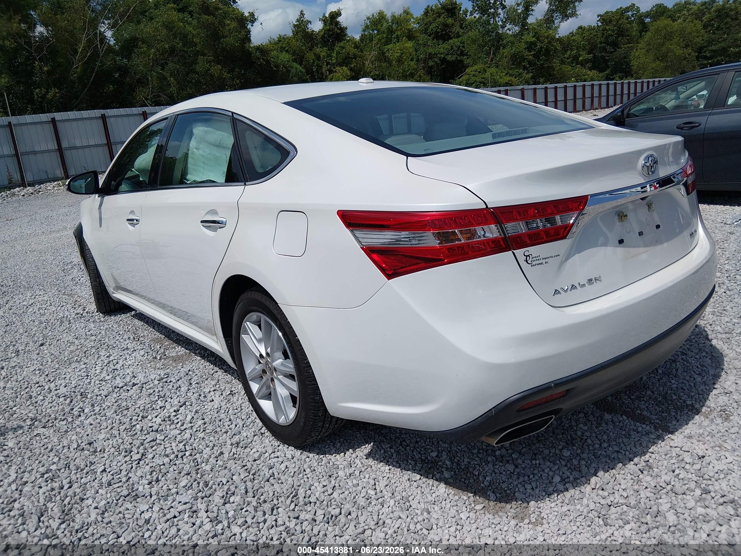 2015 Toyota Avalon Xle White vin: 4T1BK1EB9FU162385