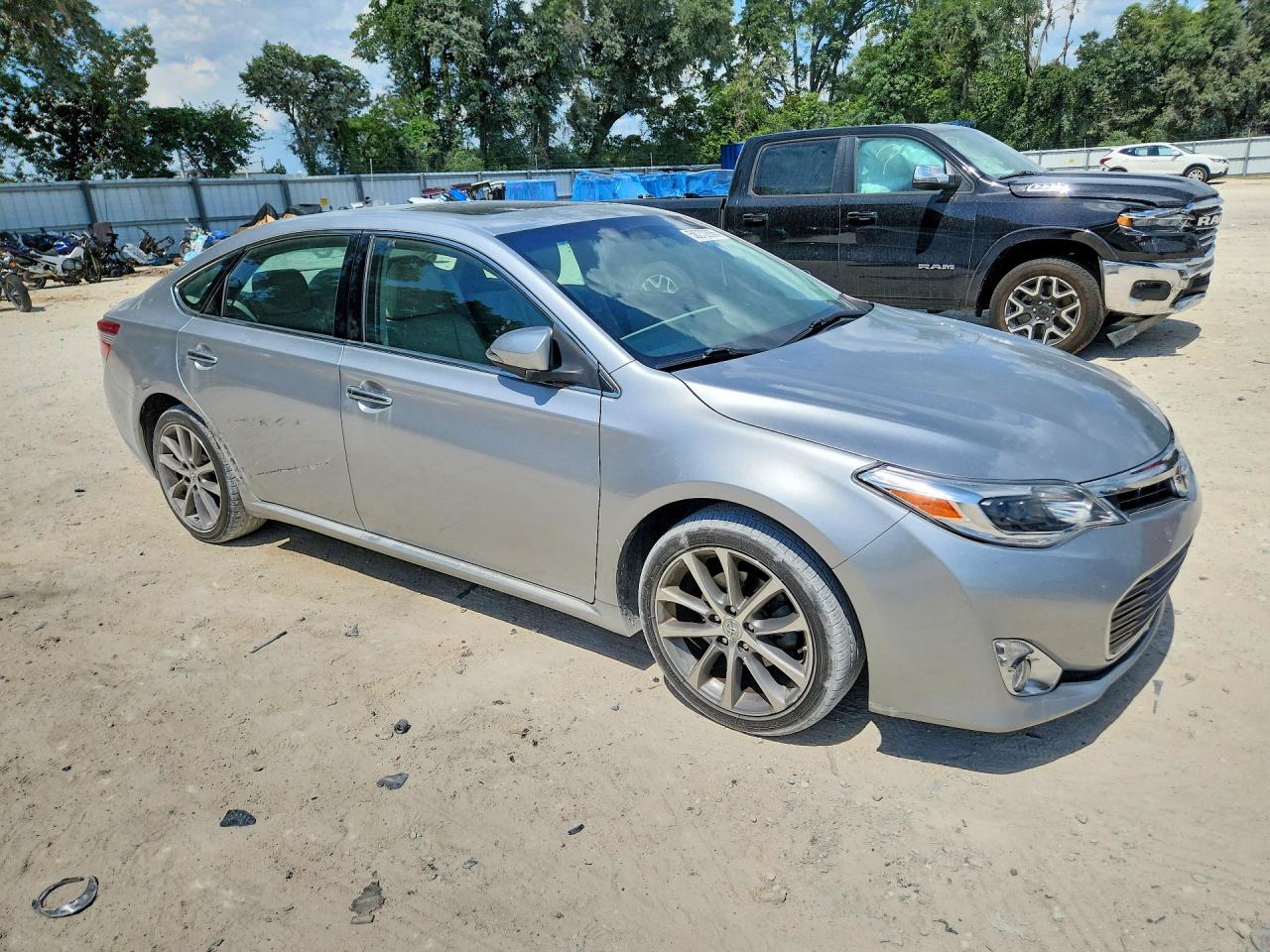 2015 Toyota Avalon Xle Touring Silver vin: 4T1BK1EB9FU184225