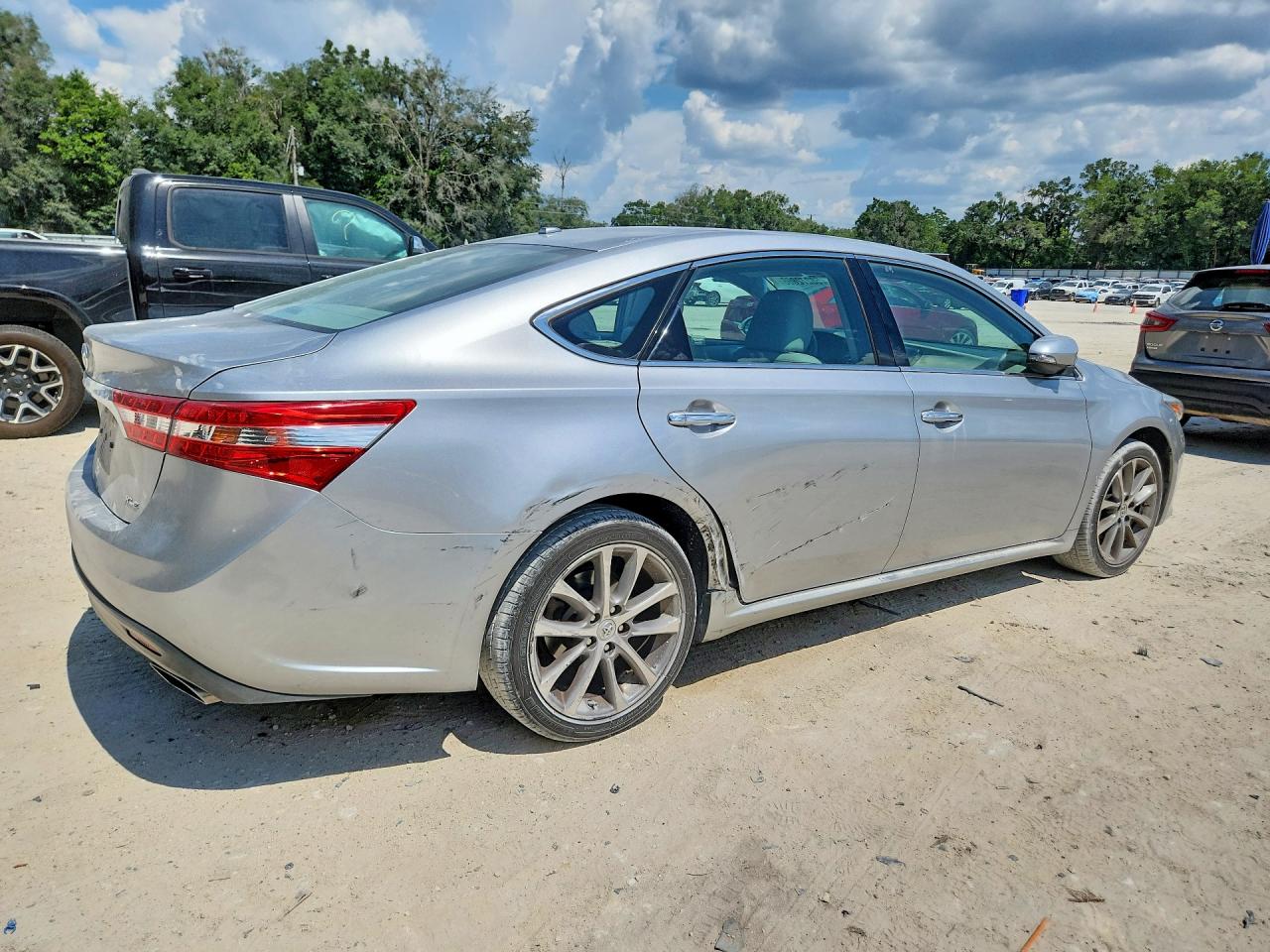 2015 Toyota Avalon Xle Touring Silver vin: 4T1BK1EB9FU184225