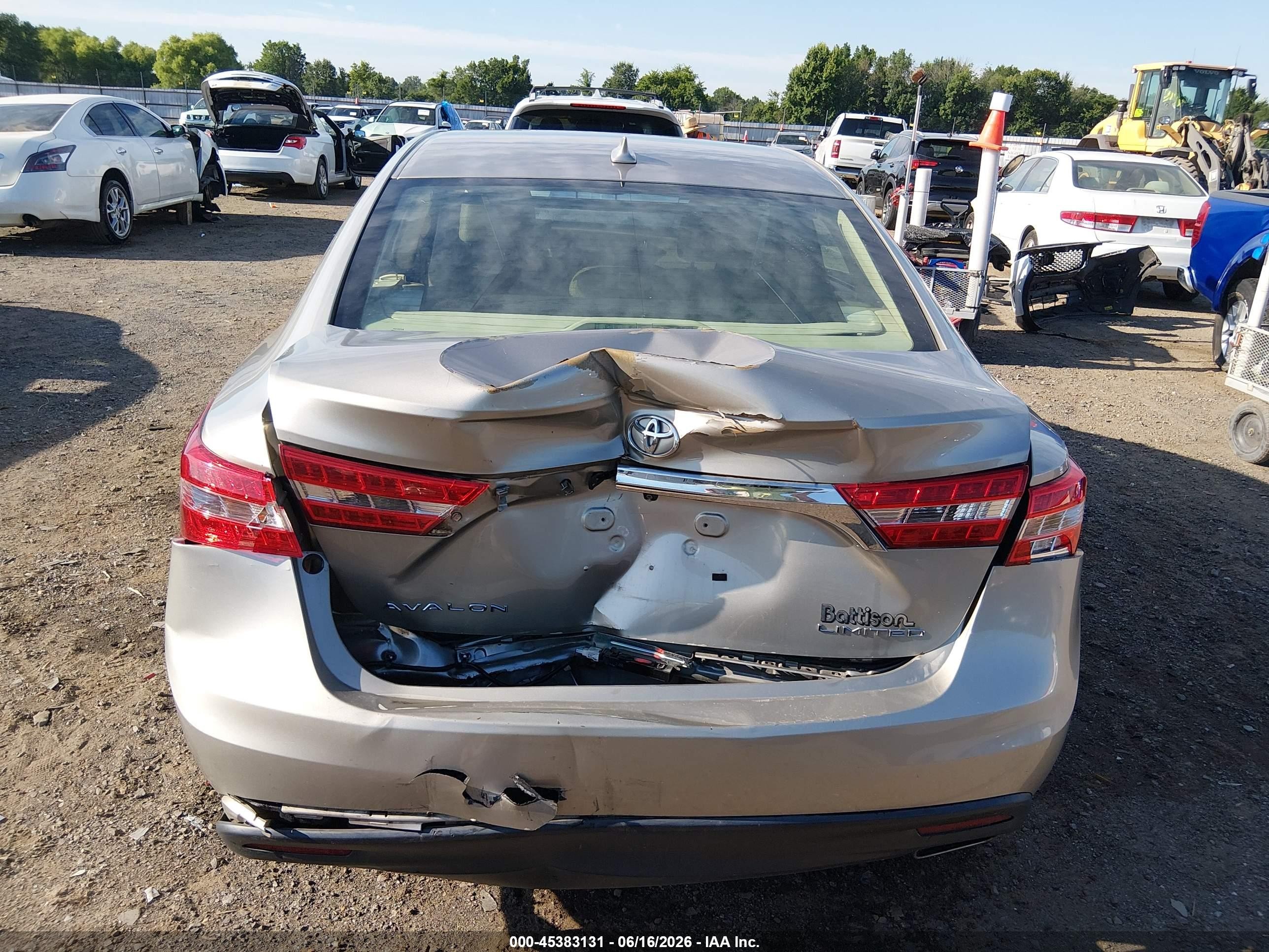 2013 Toyota Avalon Limited Silver vin: 4T1BK1EBXDU015621