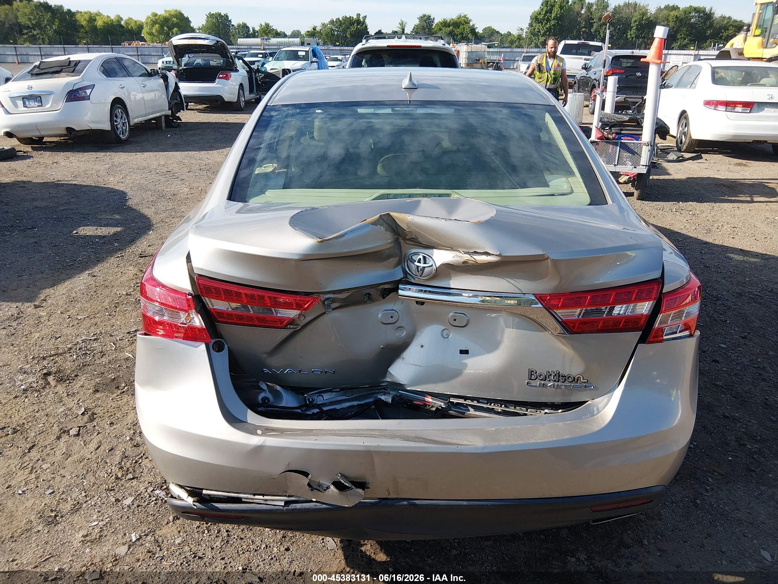 2013 Toyota Avalon Limited Silver vin: 4T1BK1EBXDU015621
