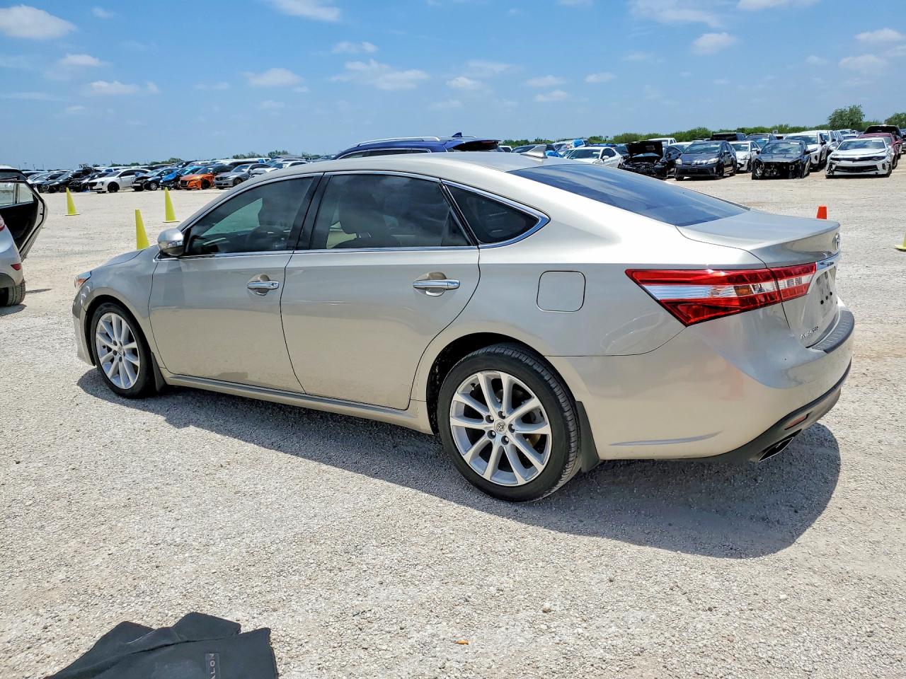 2013 Toyota Avalon Limited Gold vin: 4T1BK1EBXDU060980
