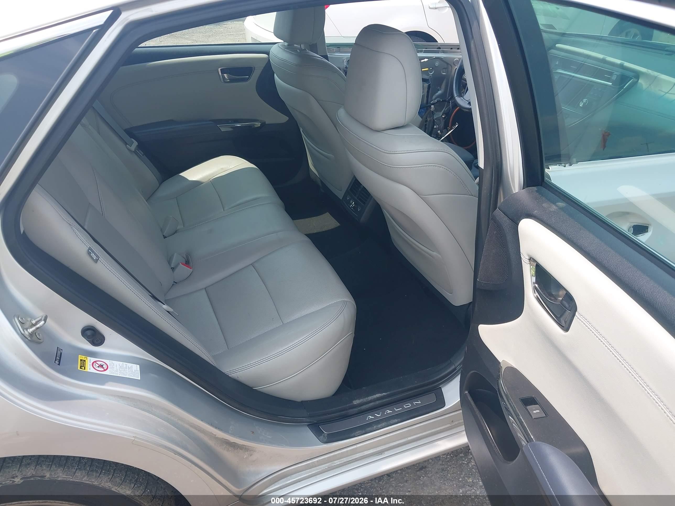 2013 Toyota Avalon Limited Silver vin: 4T1BK1EBXDU067525