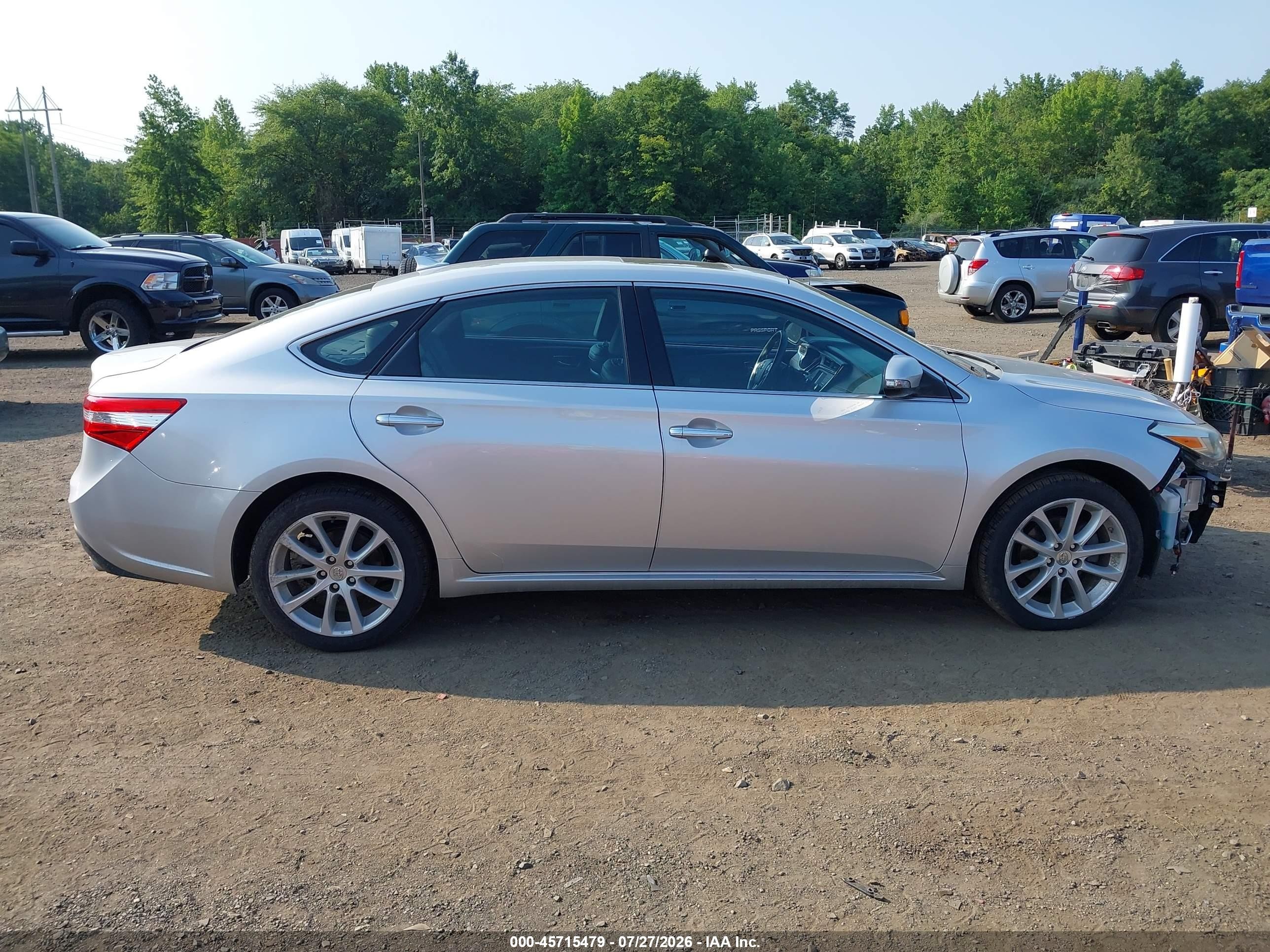 2013 Toyota Avalon Limited Silver vin: 4T1BK1EBXDU075950