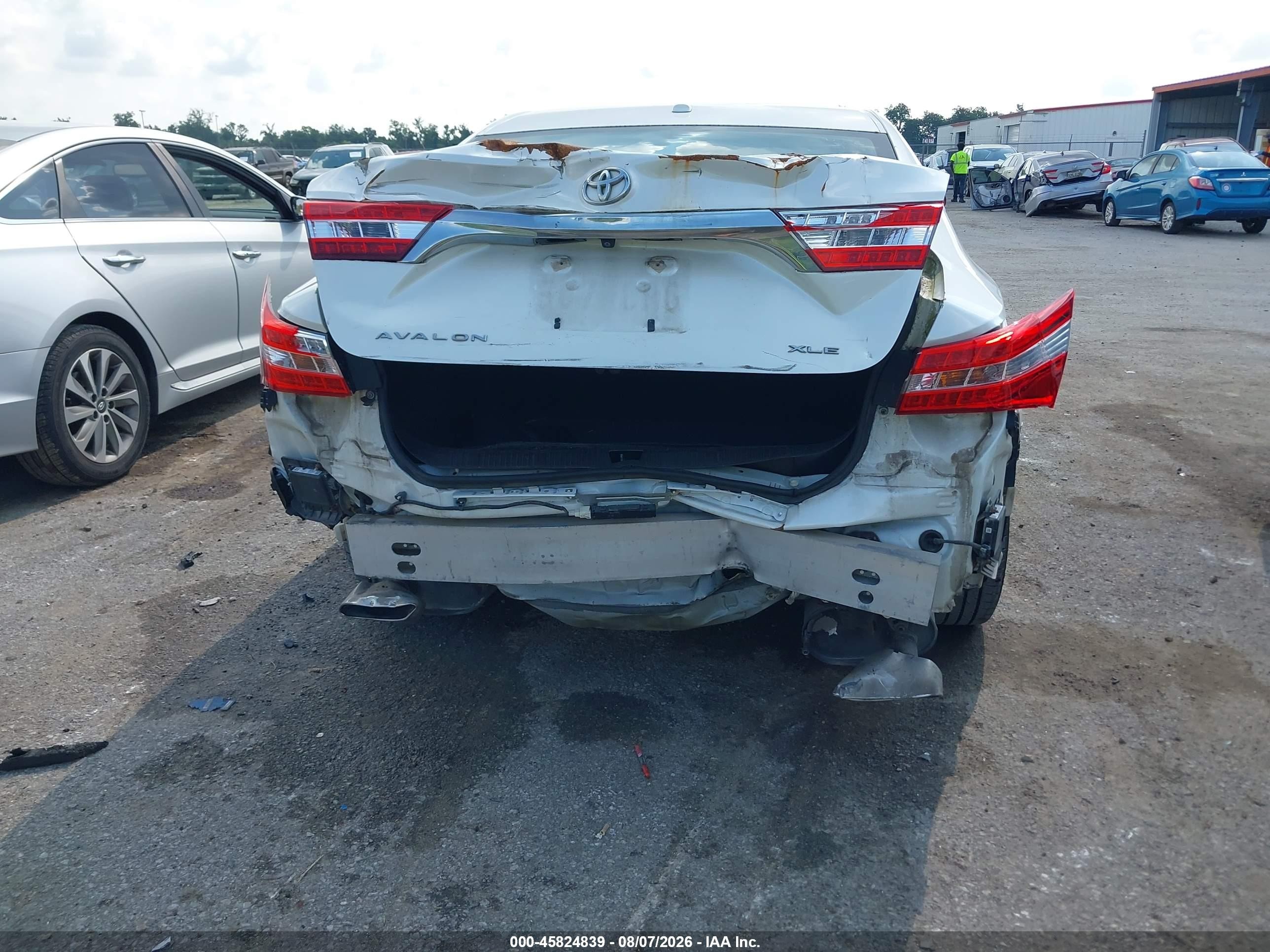2014 Toyota Avalon Xle Touring White vin: 4T1BK1EBXEU090305