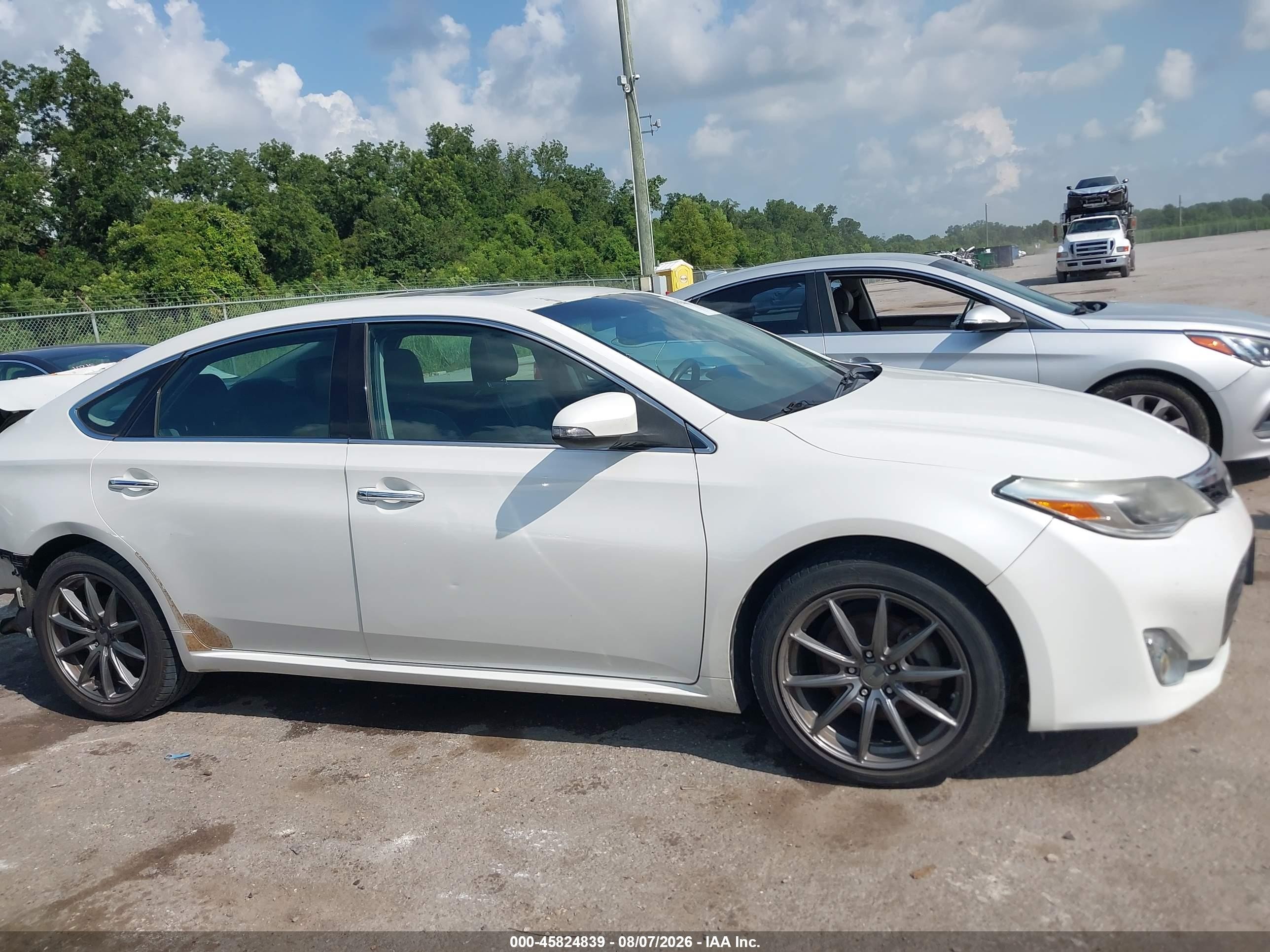 2014 Toyota Avalon Xle Touring White vin: 4T1BK1EBXEU090305