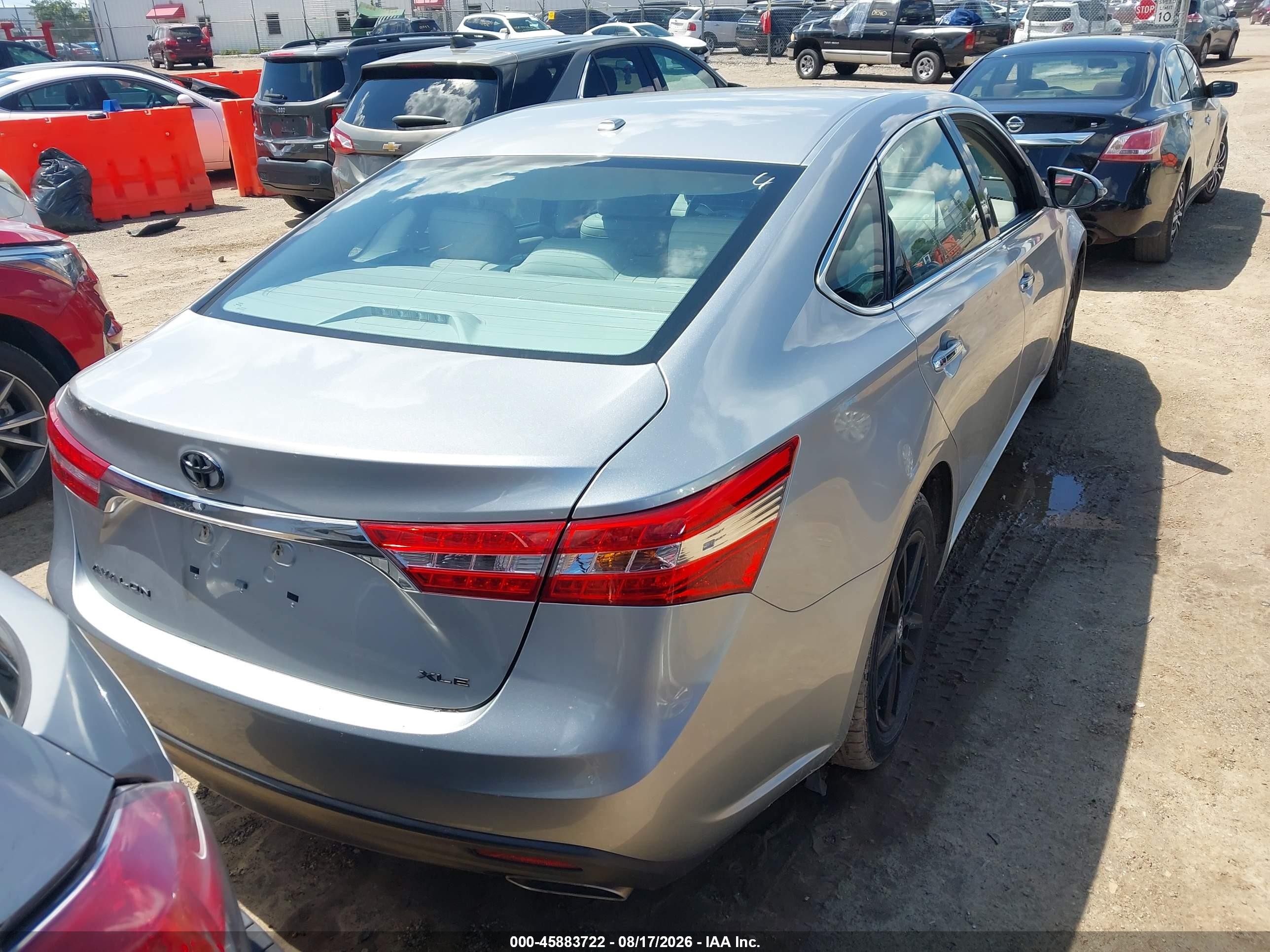 2015 Toyota Avalon   Silver vin: 4T1BK1EBXFU148897