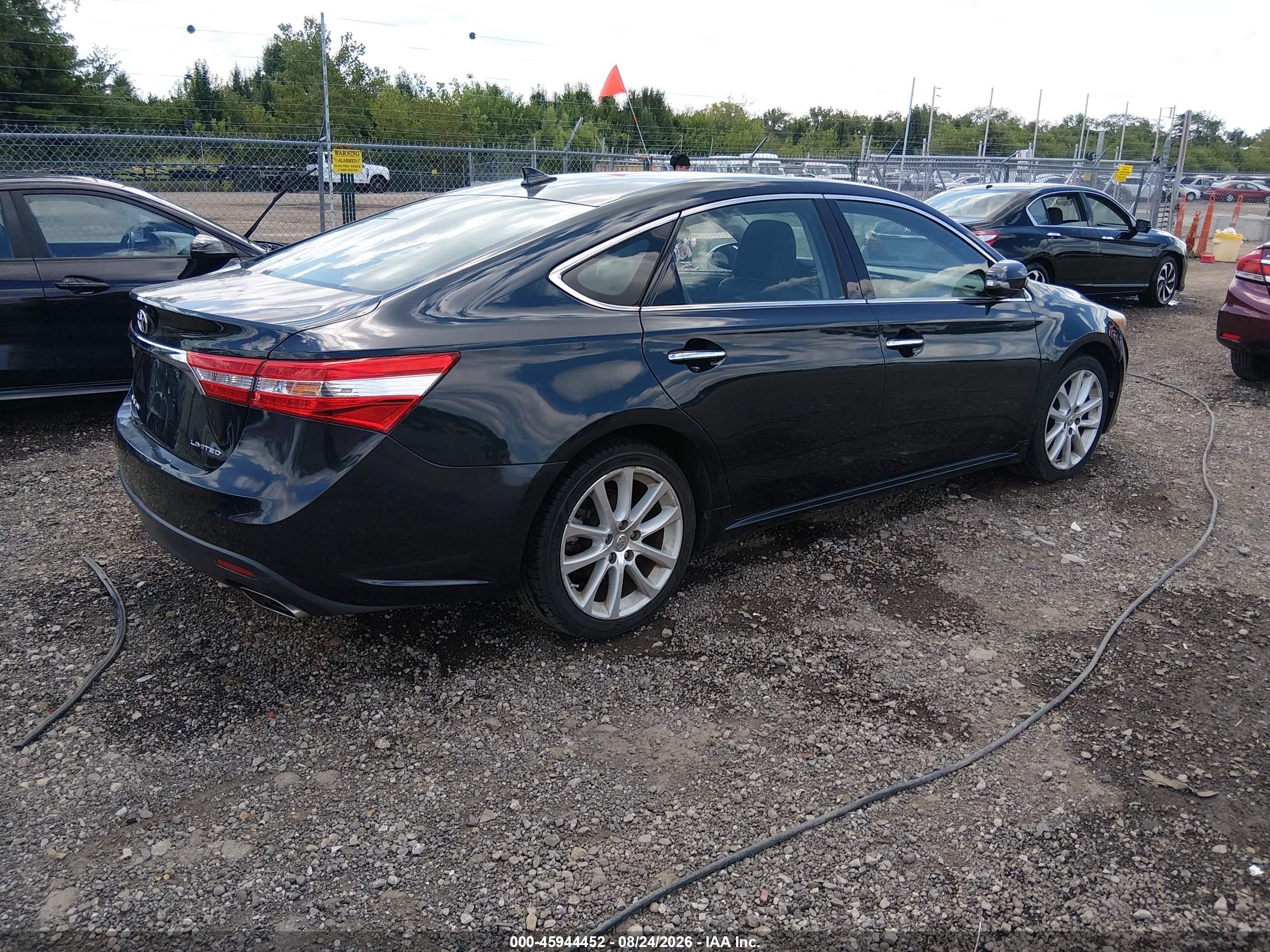 2015 Toyota Avalon Limited Черный vin: 4T1BK1EBXFU149919