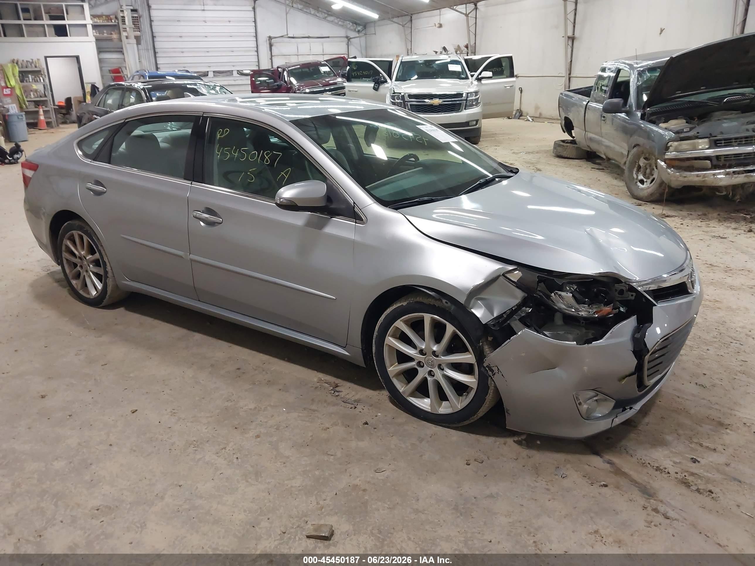 2015 Toyota Avalon Limited Silver vin: 4T1BK1EBXFU160127