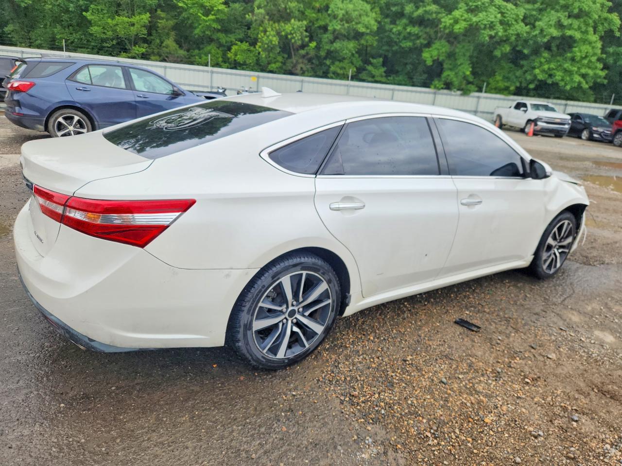 2015 Toyota Avalon Limited White vin: 4T1BK1EBXFU185044