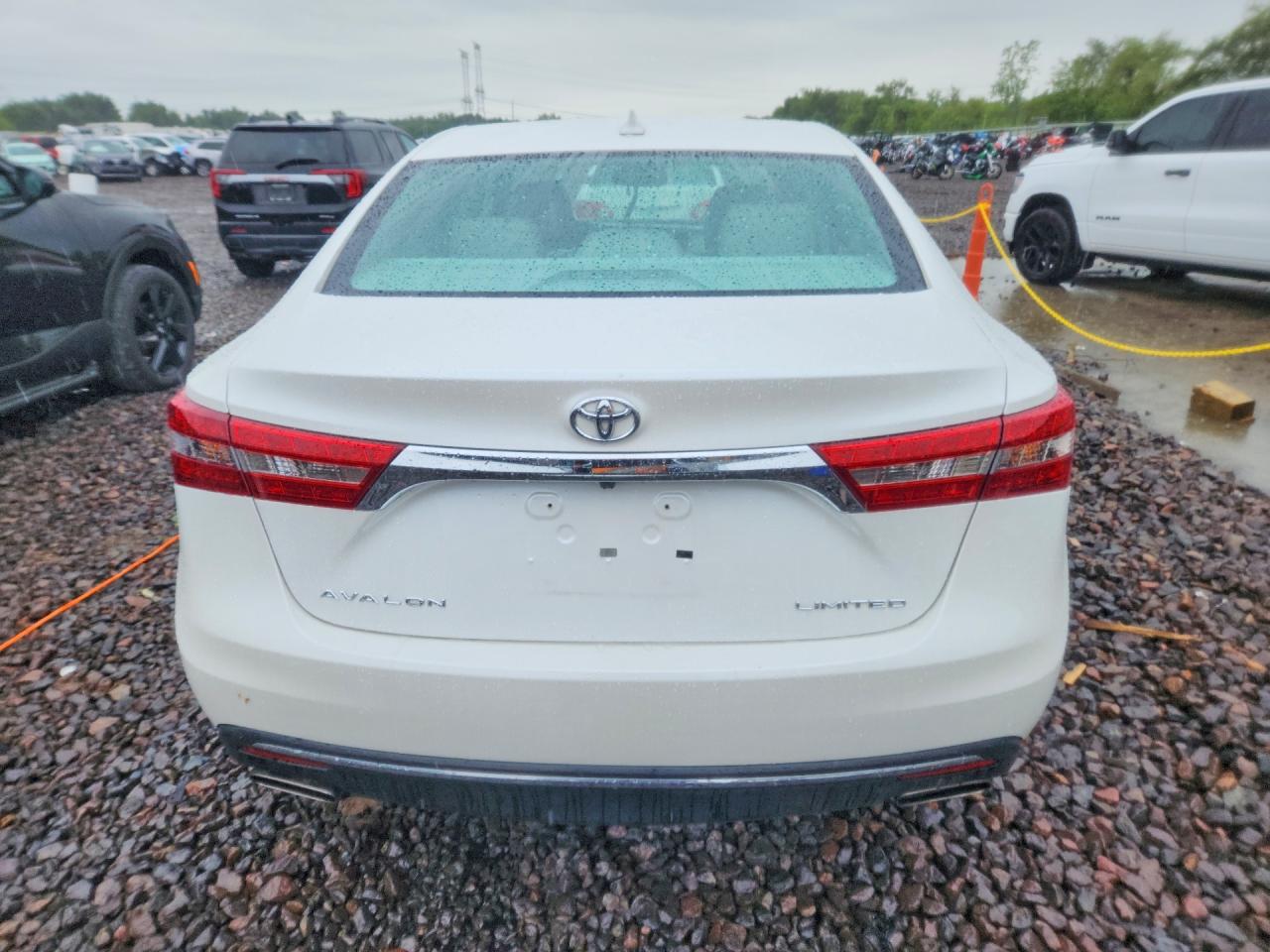 2016 Toyota Avalon Limited White vin: 4T1BK1EBXGU213653