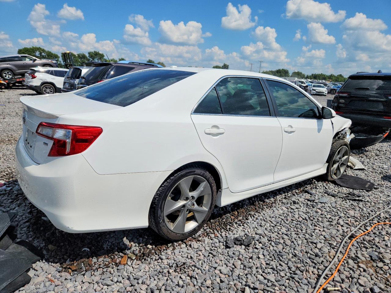 2012 Toyota Camry Se V6 White vin: 4T1BK1FK0CU018511