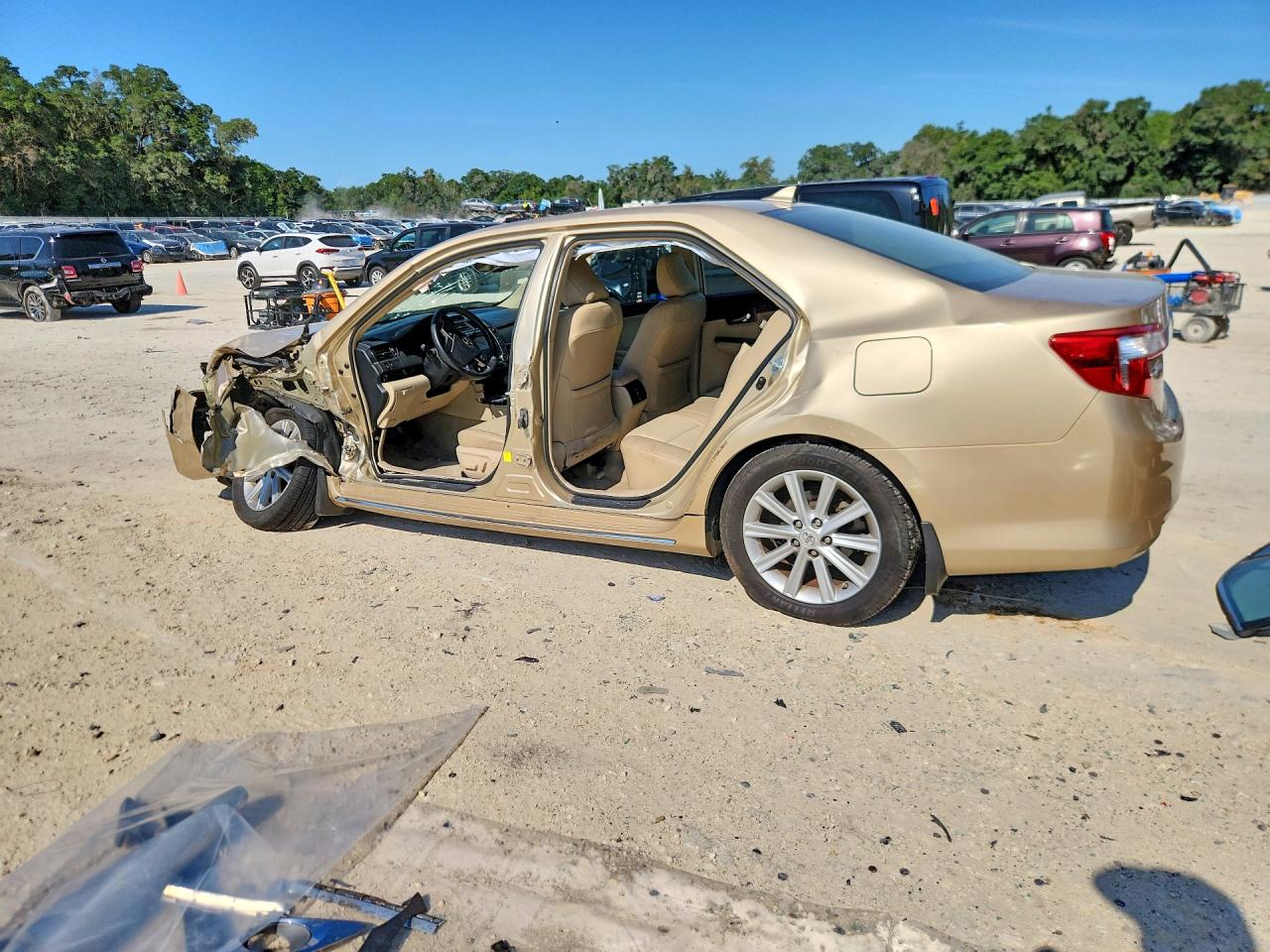 2012 Toyota Camry Xle V6 Tan vin: 4T1BK1FK0CU511542