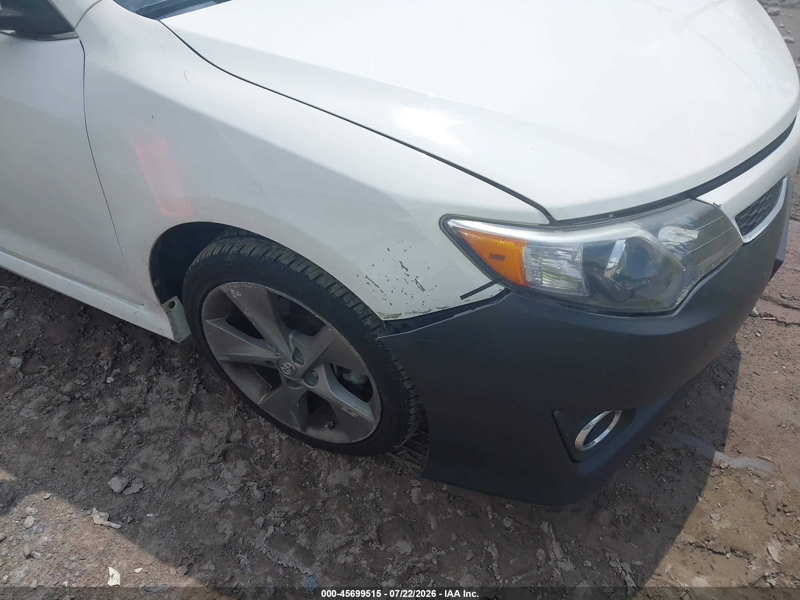 2013 Toyota Camry Se V6 White vin: 4T1BK1FK0DU526107