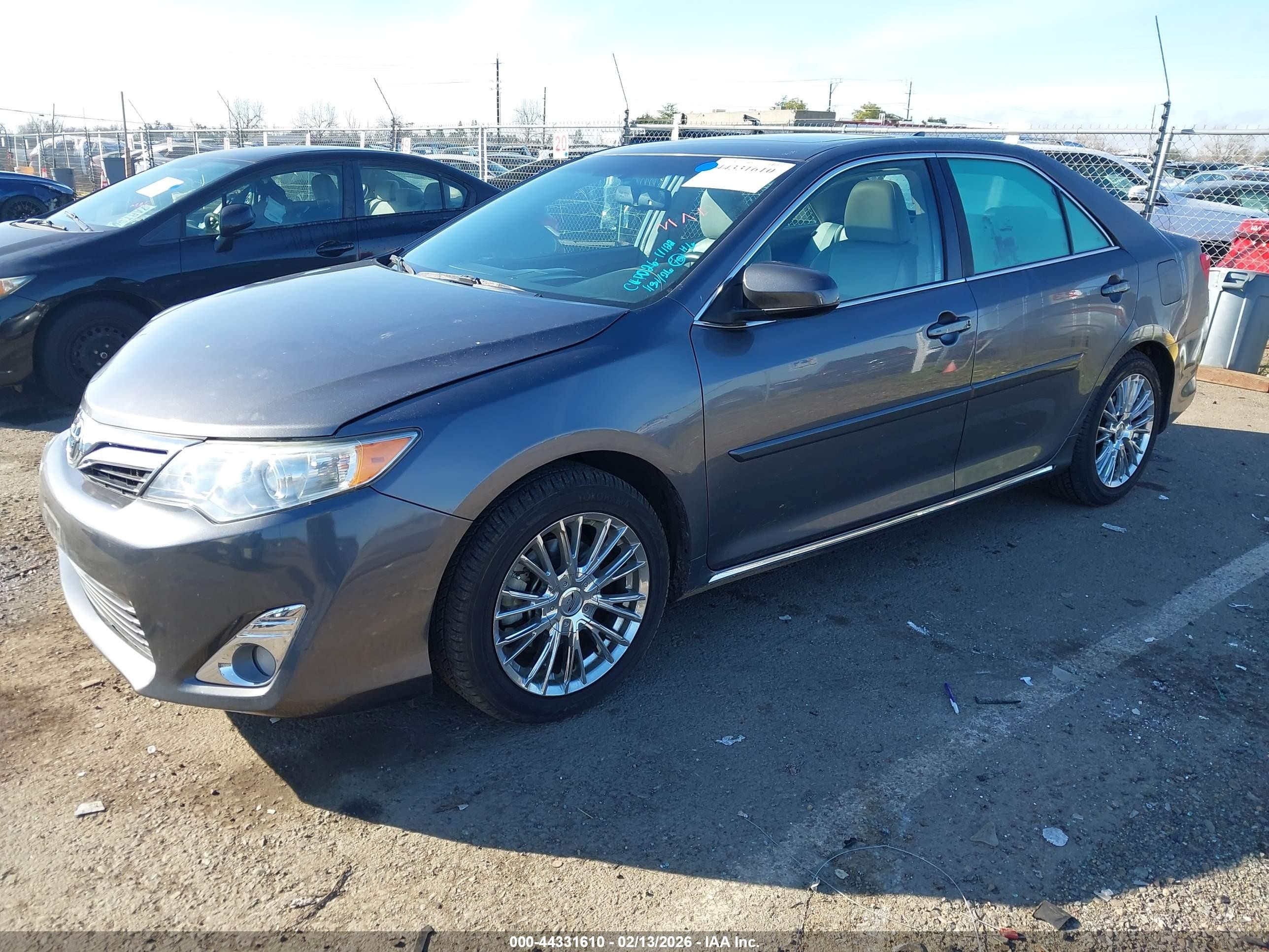 2014 Toyota Camry Xle V6 Gray vin: 4T1BK1FK0EU538193